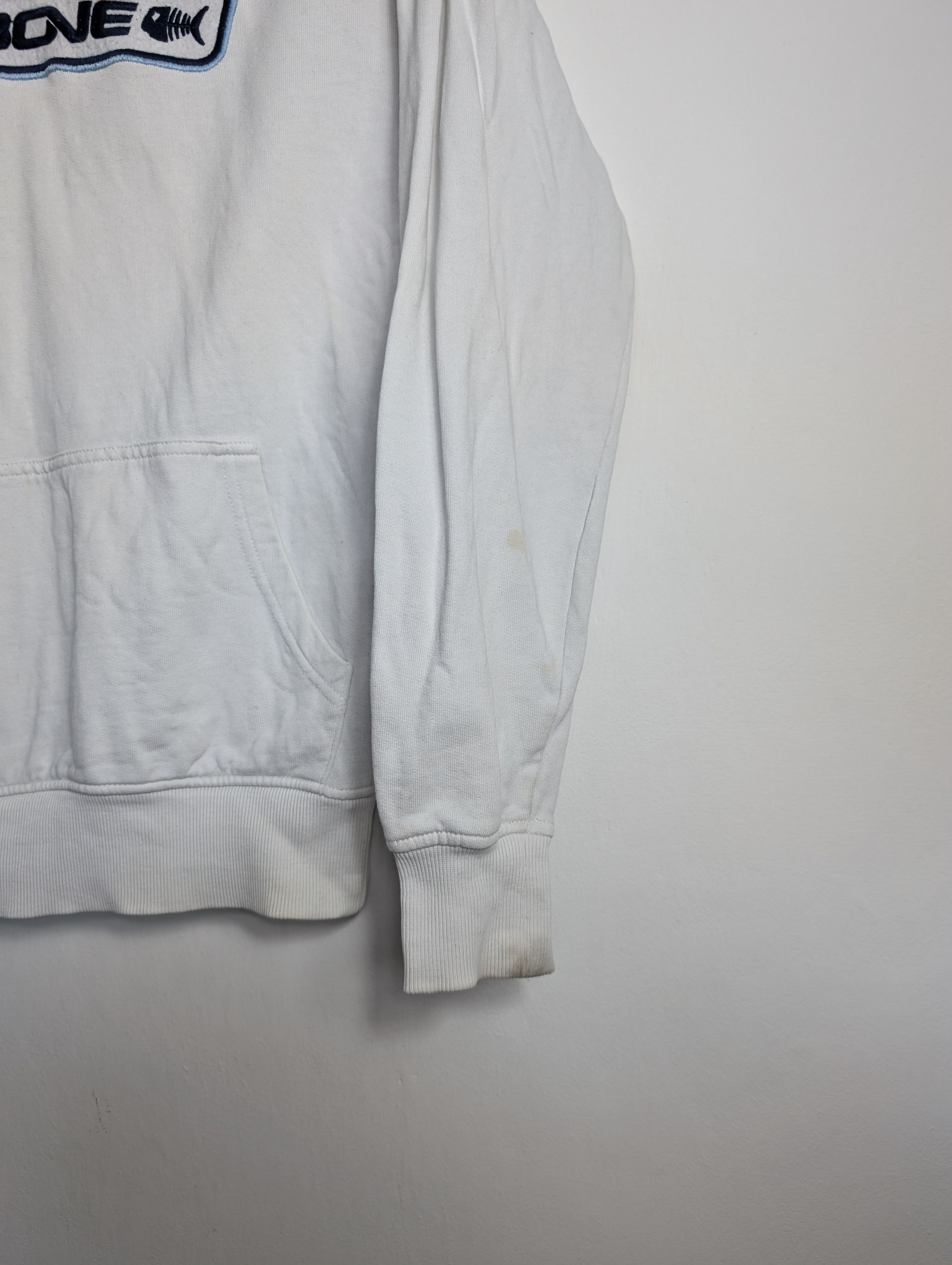 Vintage Vintage Fishbone White Hoodie y2k 00s Size US XS / EU 42 / 0 - 5 Thumbnail