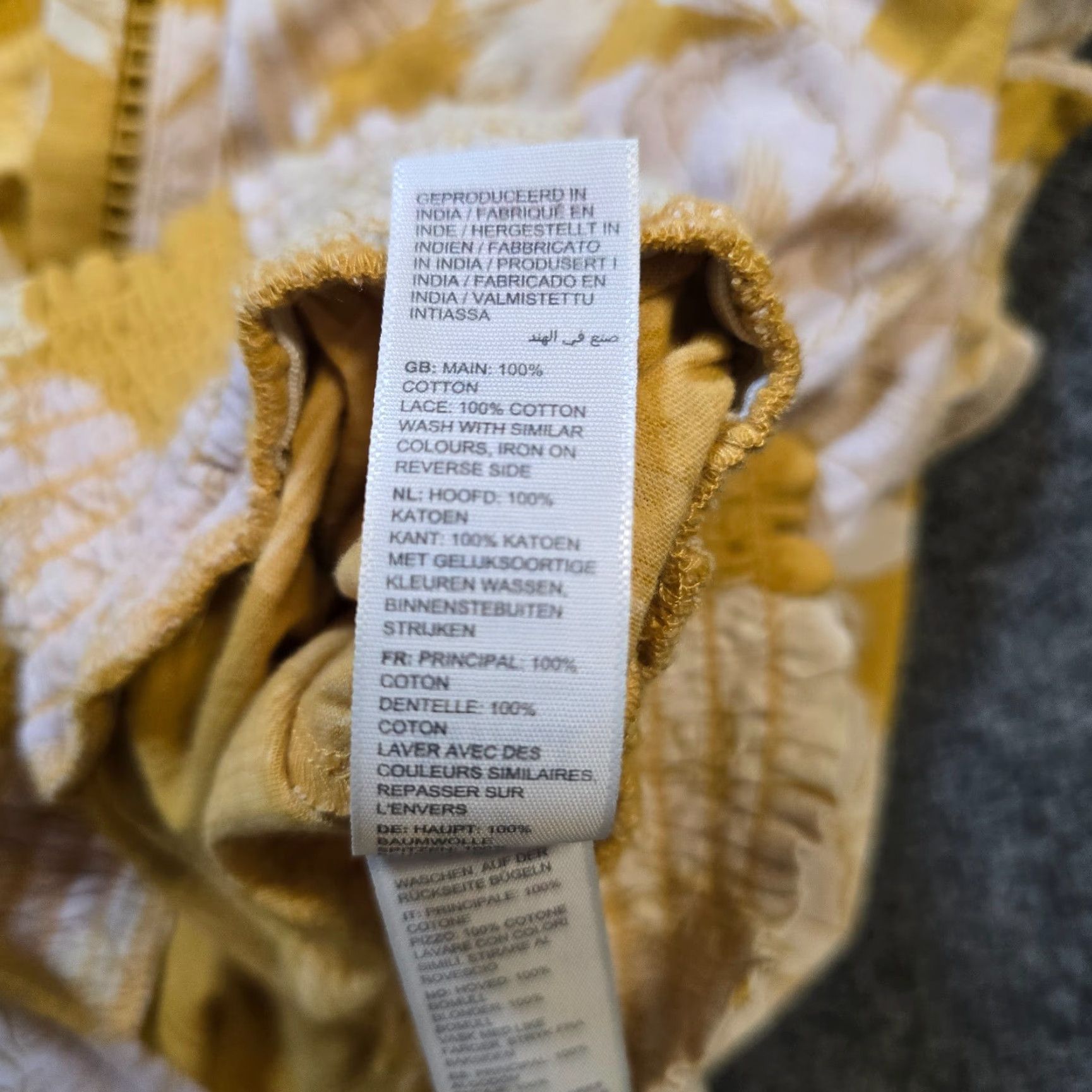 FatFace Fat Face Top Womens 16 Yellow Floral V Neck Short Sleeve Tie Boho Casual Shirt Size XXL / US 16-18 / IT 52-54 - 7 Thumbnail