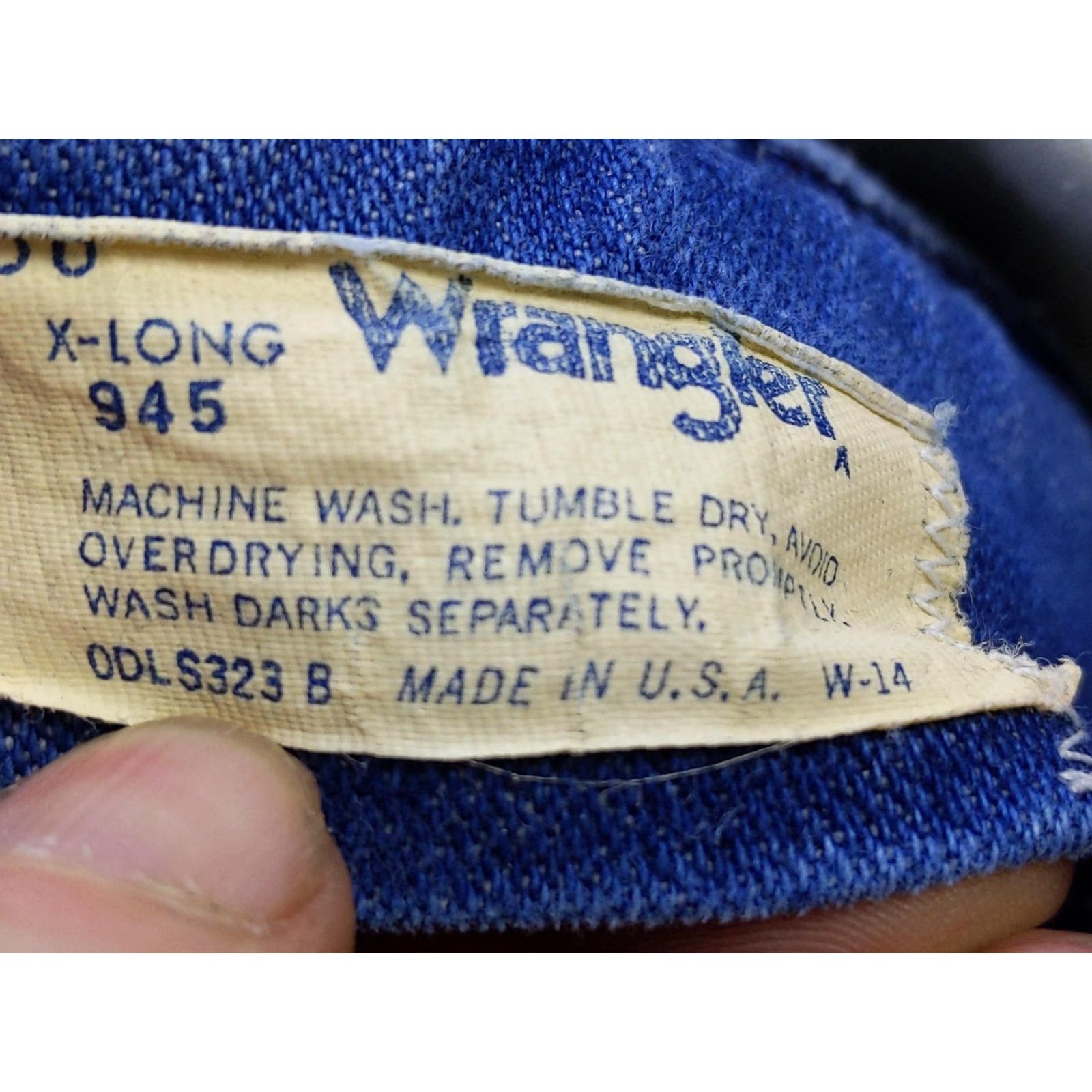 Wrangler VINTAGE Wrangler Jeans Mens 36x34 Blue 945 Flare Made In USA 90s Retro Size US 36 / EU 52 - 4 Thumbnail