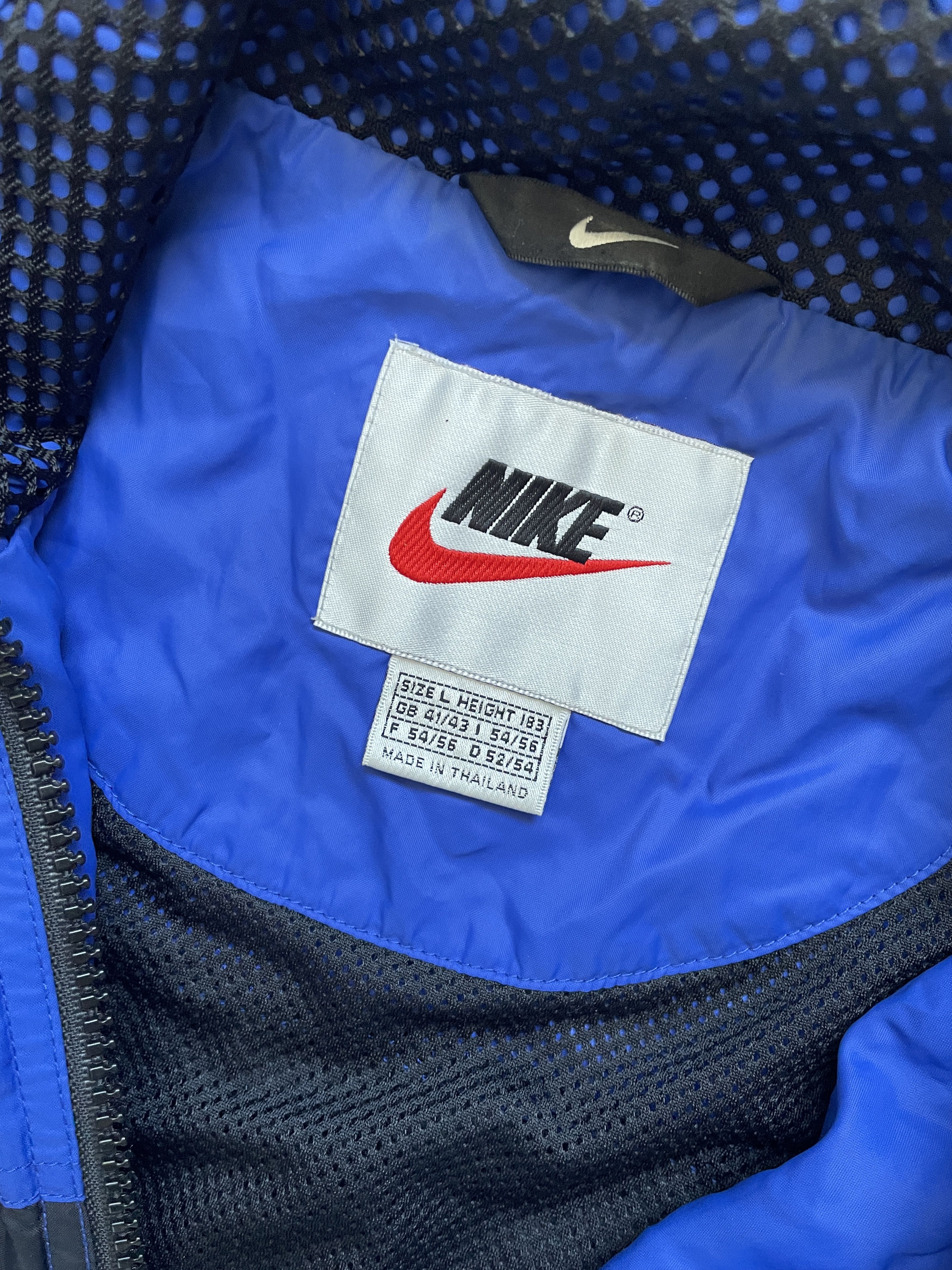 Nike × Vintage VINTAGE 90S NIKE BLUE BLOKECORE WINDRUNNER Size US XL / EU 56 / 4 - 5 Thumbnail