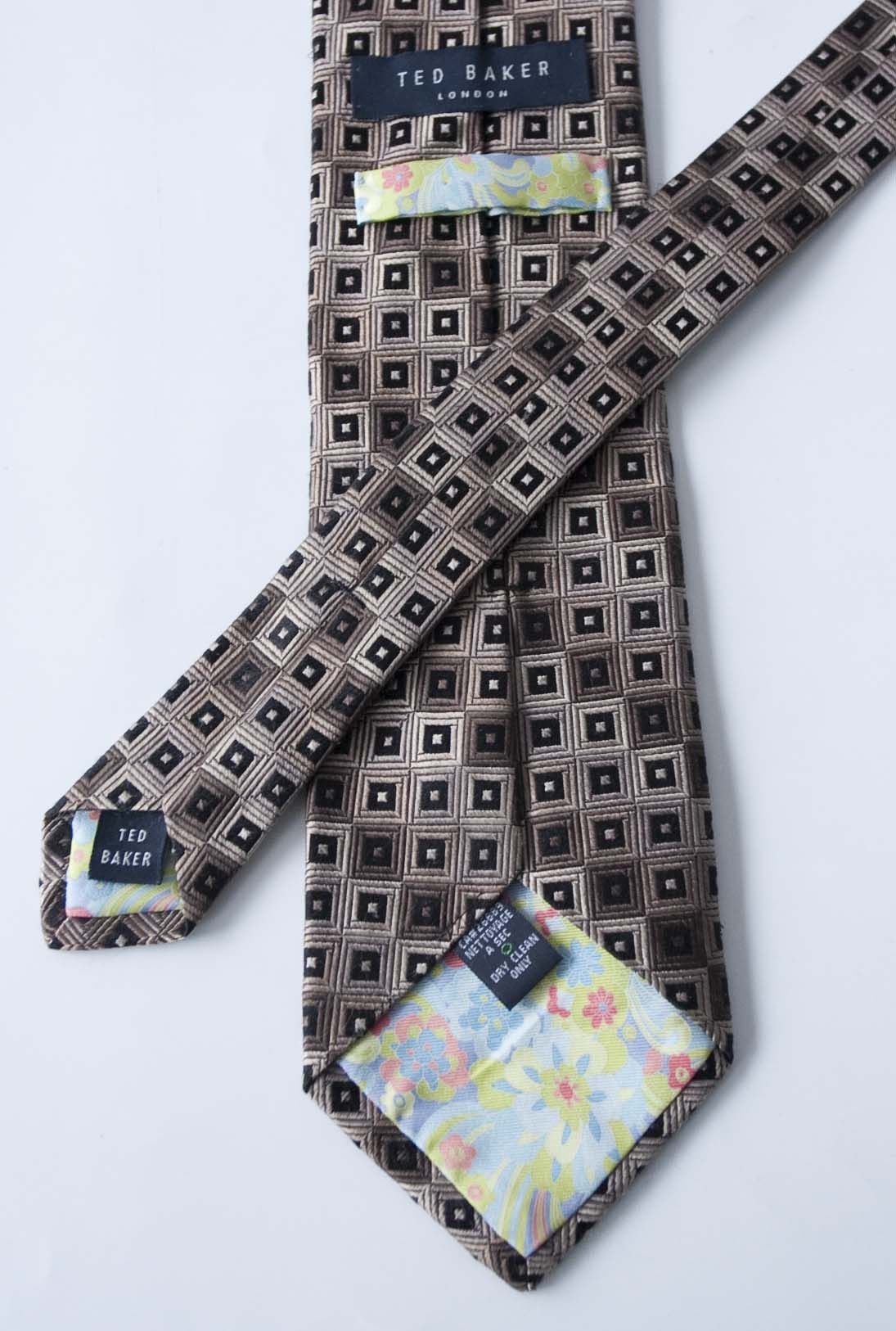 Ted Baker Ted Baker Tie Square Brown 100% Silk Made in USA Size ONE SIZE - 2 Thumbnail