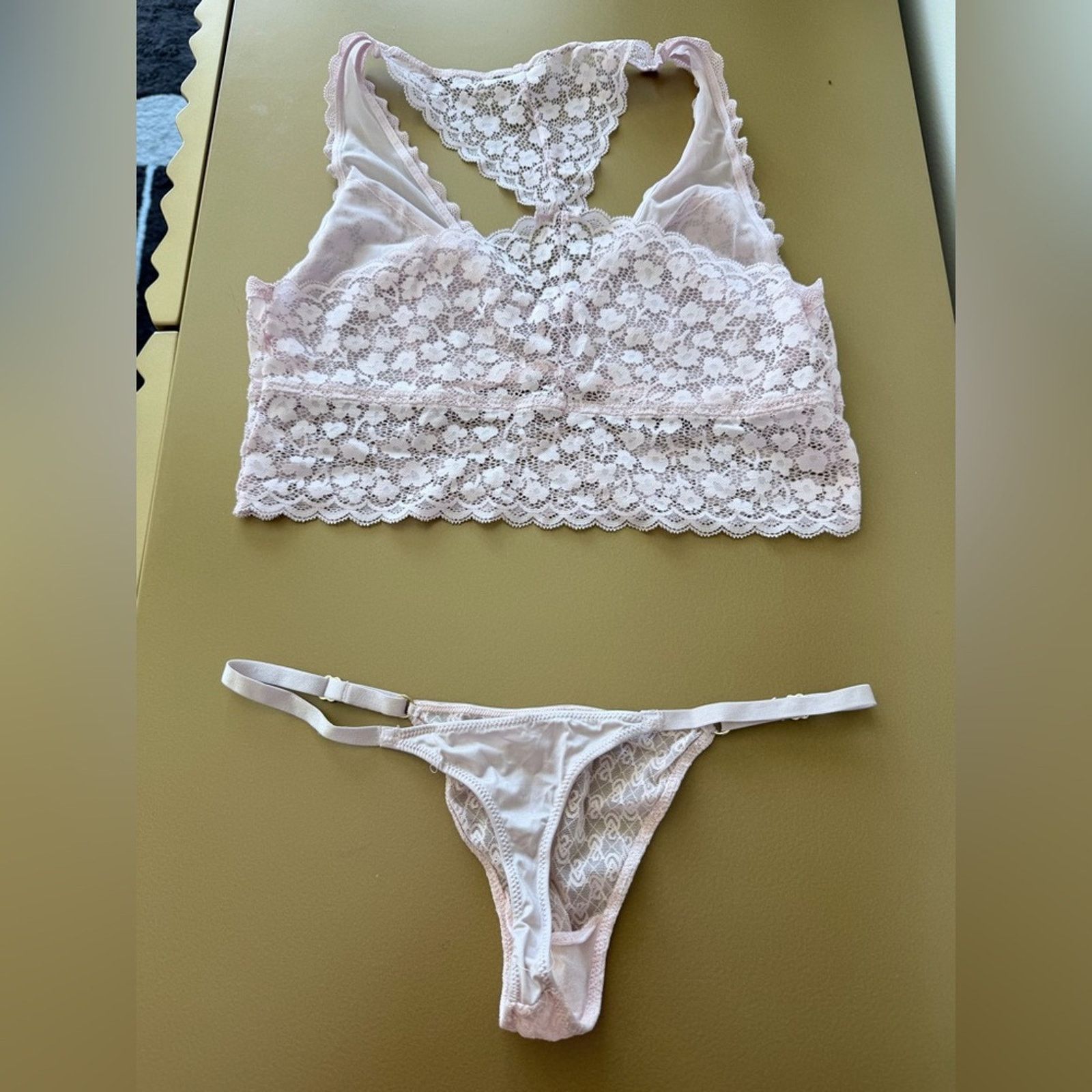 Other Light Pink Lace Bralette & Thong Set Bra size M Panties S Size ONE SIZE - 7 Thumbnail