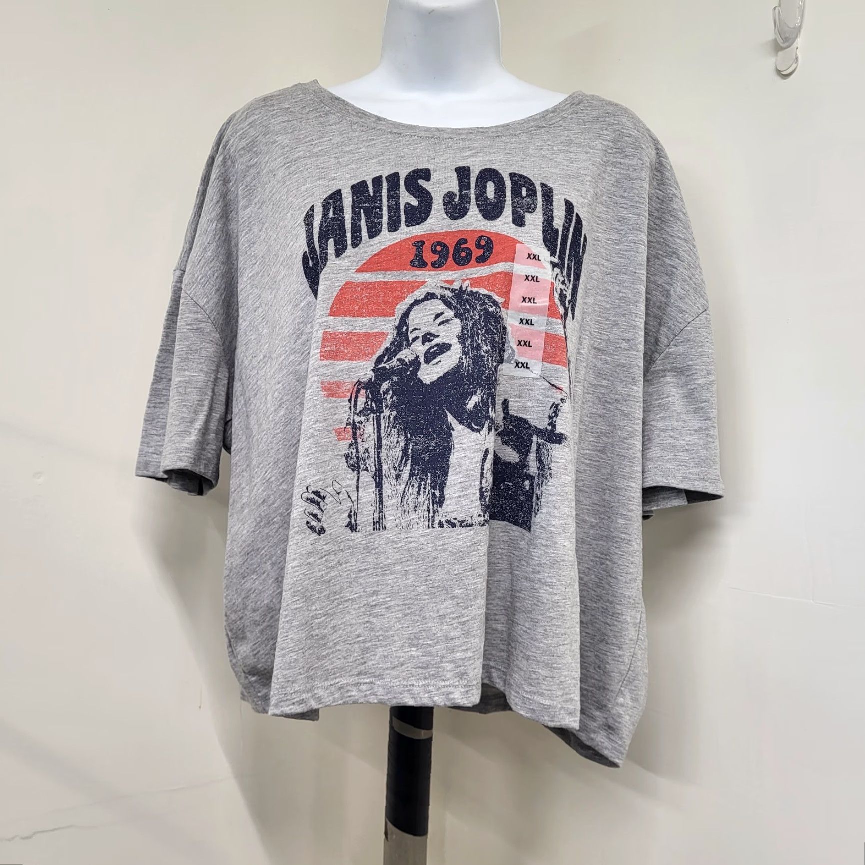 Old Navy VINTAGE Old Navy Janis Joplin TShirt Woman CropTee Gray XXL Graphic Pop Culture Shirt Womens Size XXL / US 16-18 / IT 52-54 - 2 Thumbnail