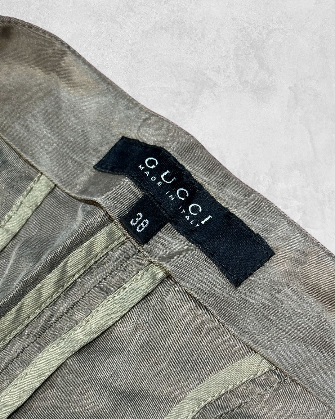 Gucci S/S 2003 by Tom Ford Silk Fatigue Skirt Size 26" / US 2 / IT 38 - 4 Thumbnail