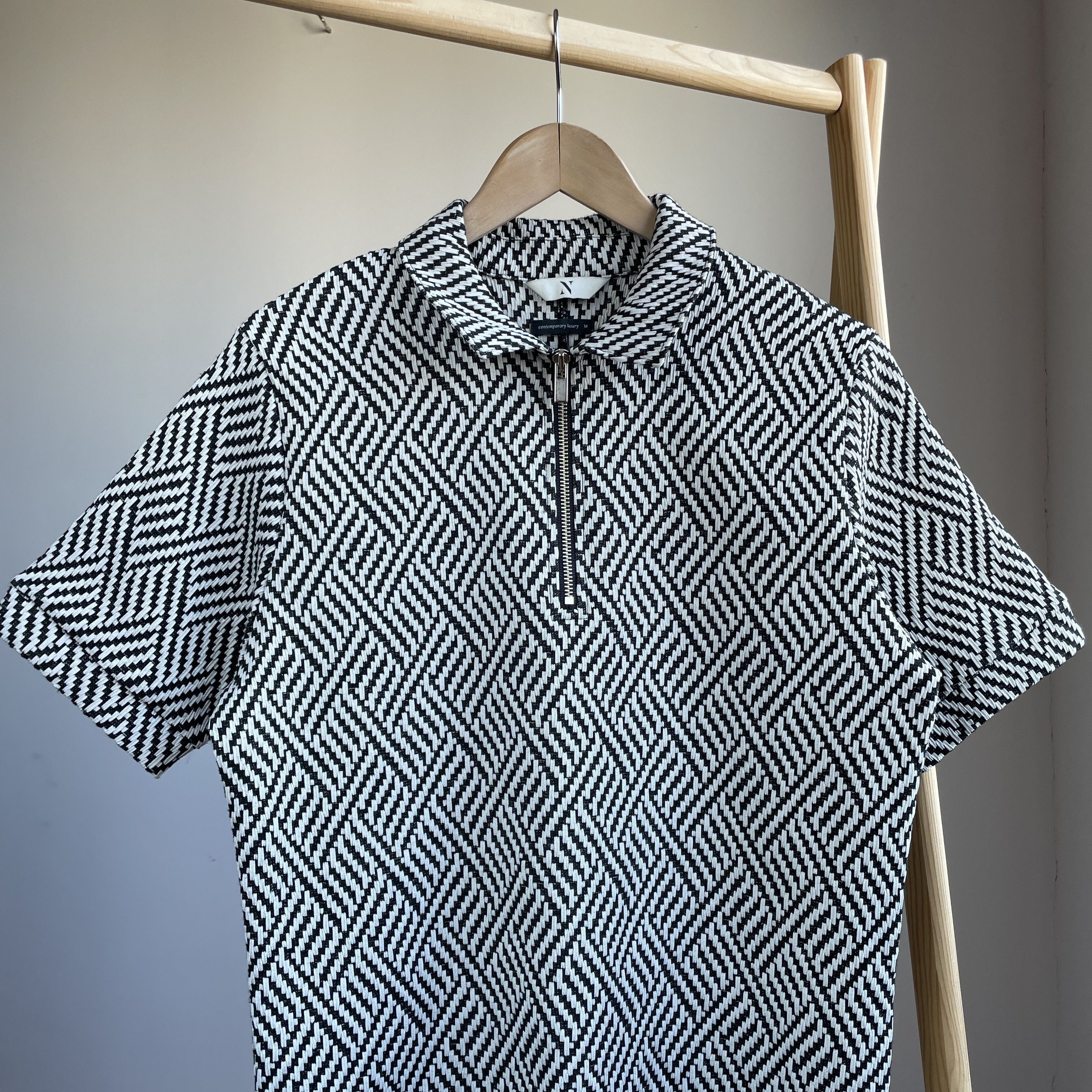 Other NOVU Woven Pattern Zip Polo T-Shirt Size M Size US M / EU 48-50 / 2 - 3 Thumbnail