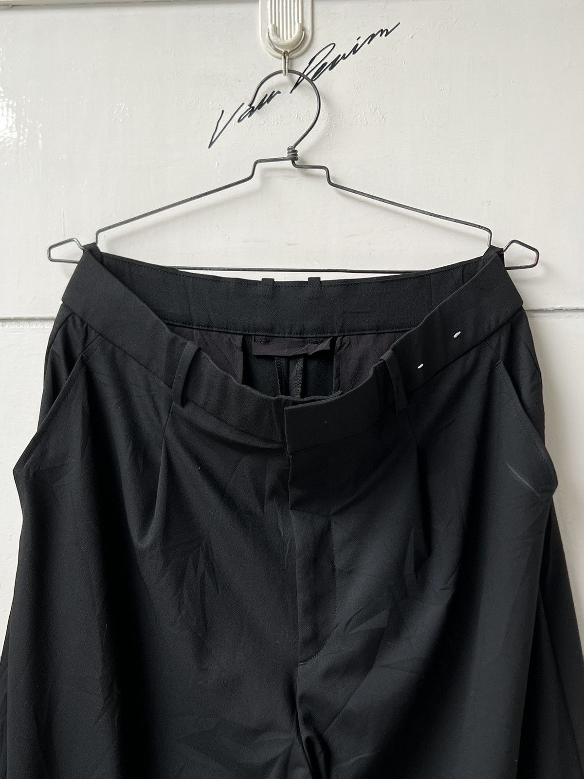 Uniqlo Uniqlo Black Long Pants Size US 31 - 11 Thumbnail