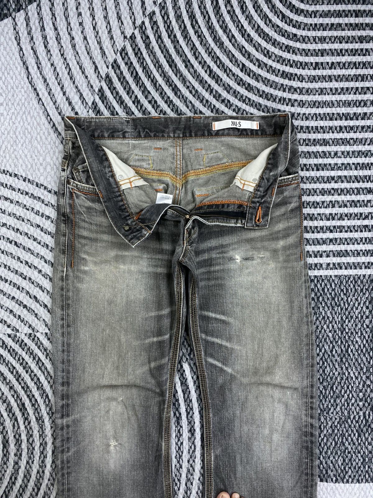 Edwin Vintage Edwin Wash Grey Distressed Denim Pants Size US 35 - 10 Thumbnail