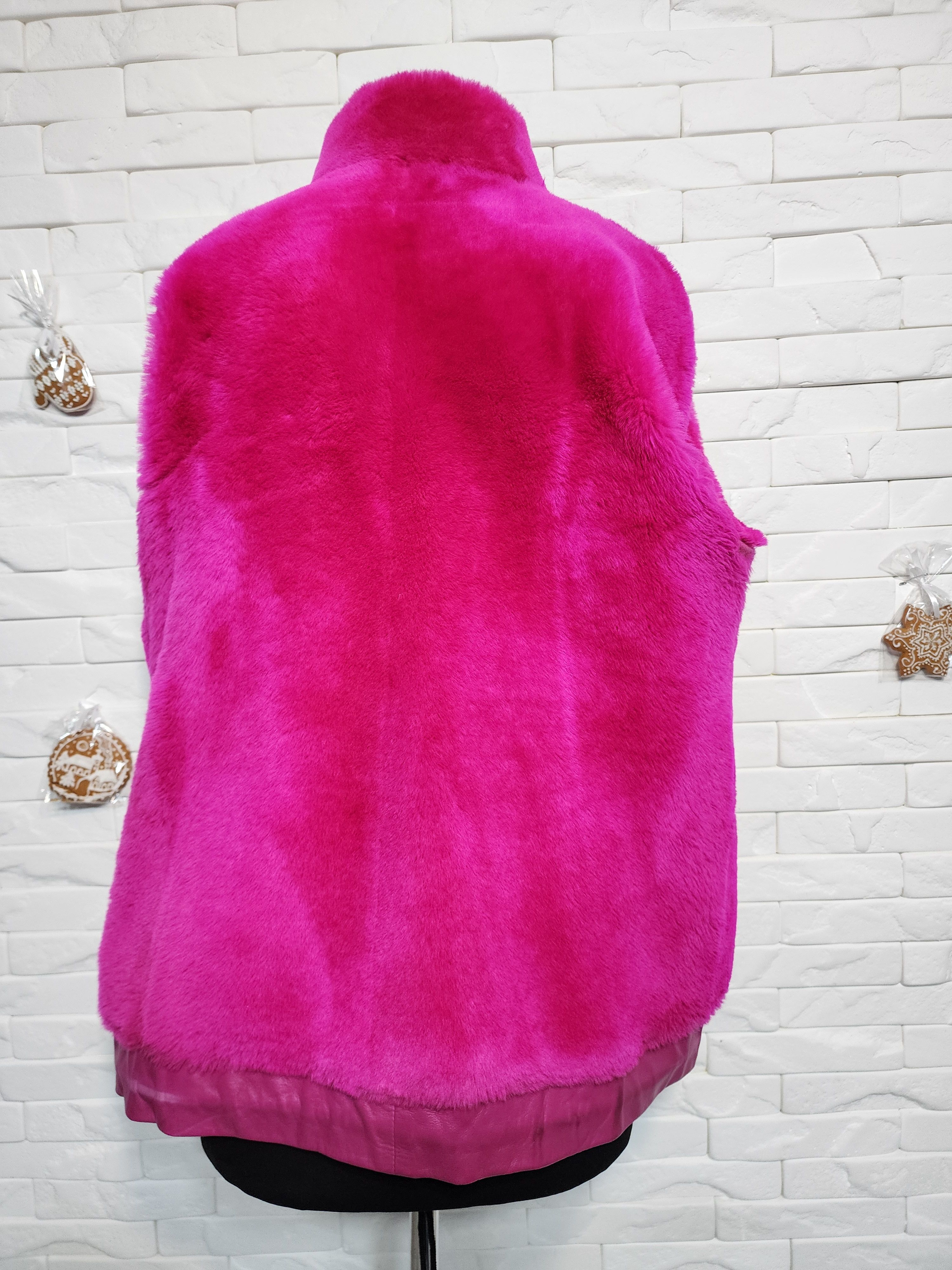 Furla Pink Women's Sheepskin Jacket: Genuine Fur Coat. Size L / US 10 / IT 46 - 7 Thumbnail