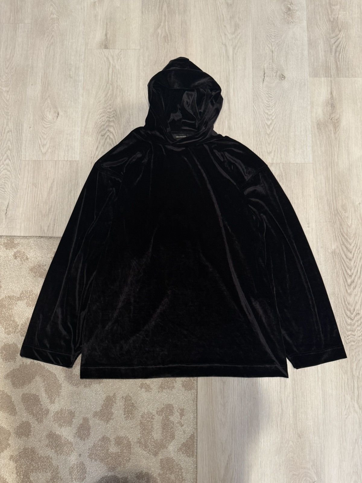 Balenciaga f/w 2022 velvet hoodie!! Size US M / EU 48-50 / 2 - 1 Thumbnail