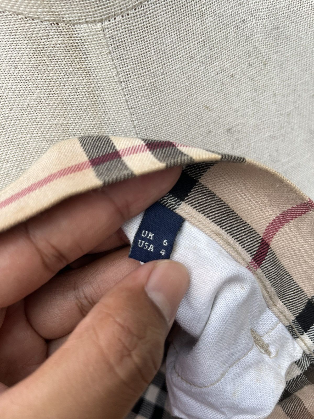 Burberry × Vintage Vintage Nova check mini skirt Size 28" / US 6 / IT 42 - 6 Thumbnail