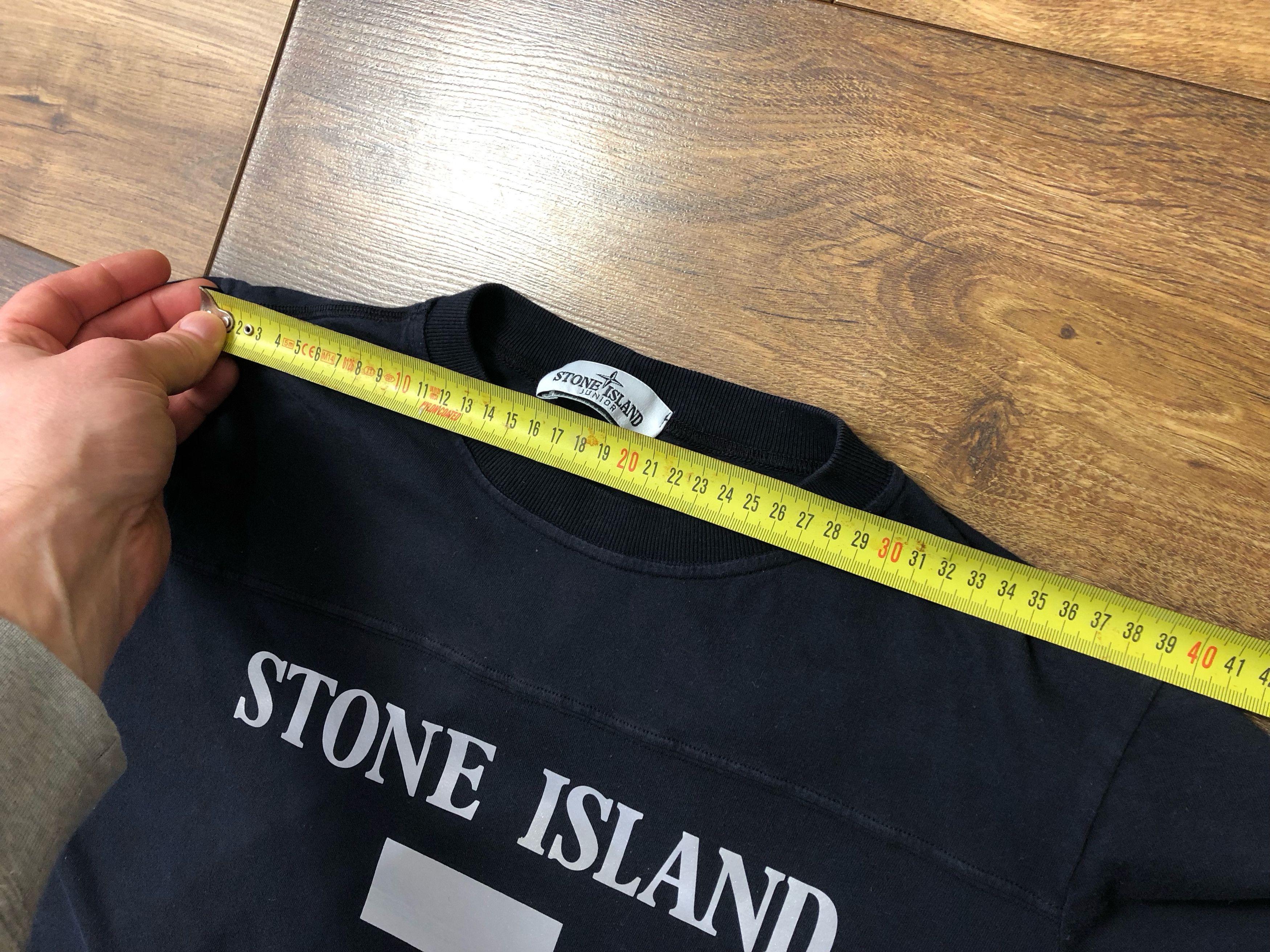 Stone Island Stone Island Junior Reflective logo t-shirt size 14y/170 cm Size US XXS / EU 40 - 9 Thumbnail