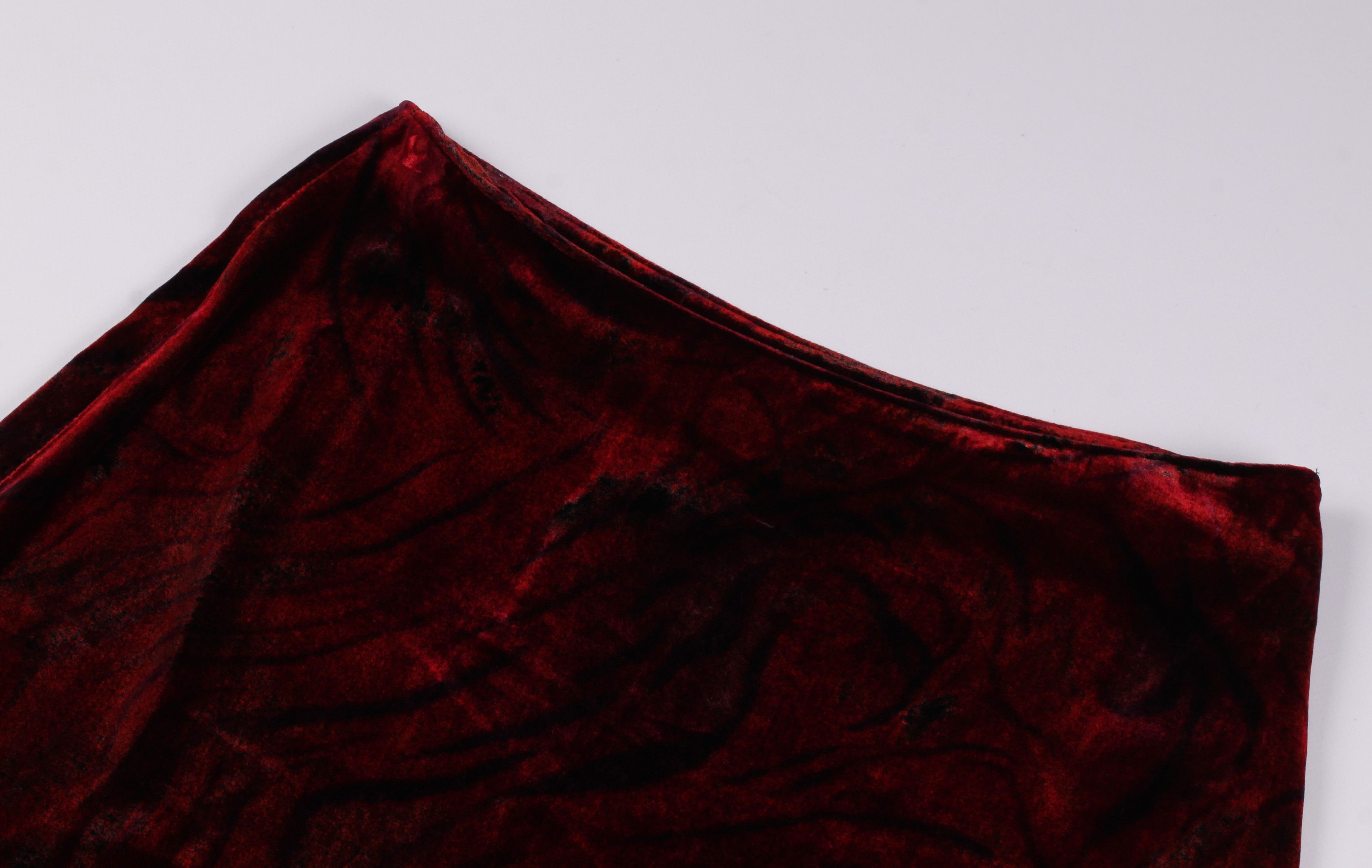 Cavalli Class Vintage Class Roberto Cavalli Velour Red Midi Skirt Size 28" / US 6 / IT 42 - 2 Thumbnail