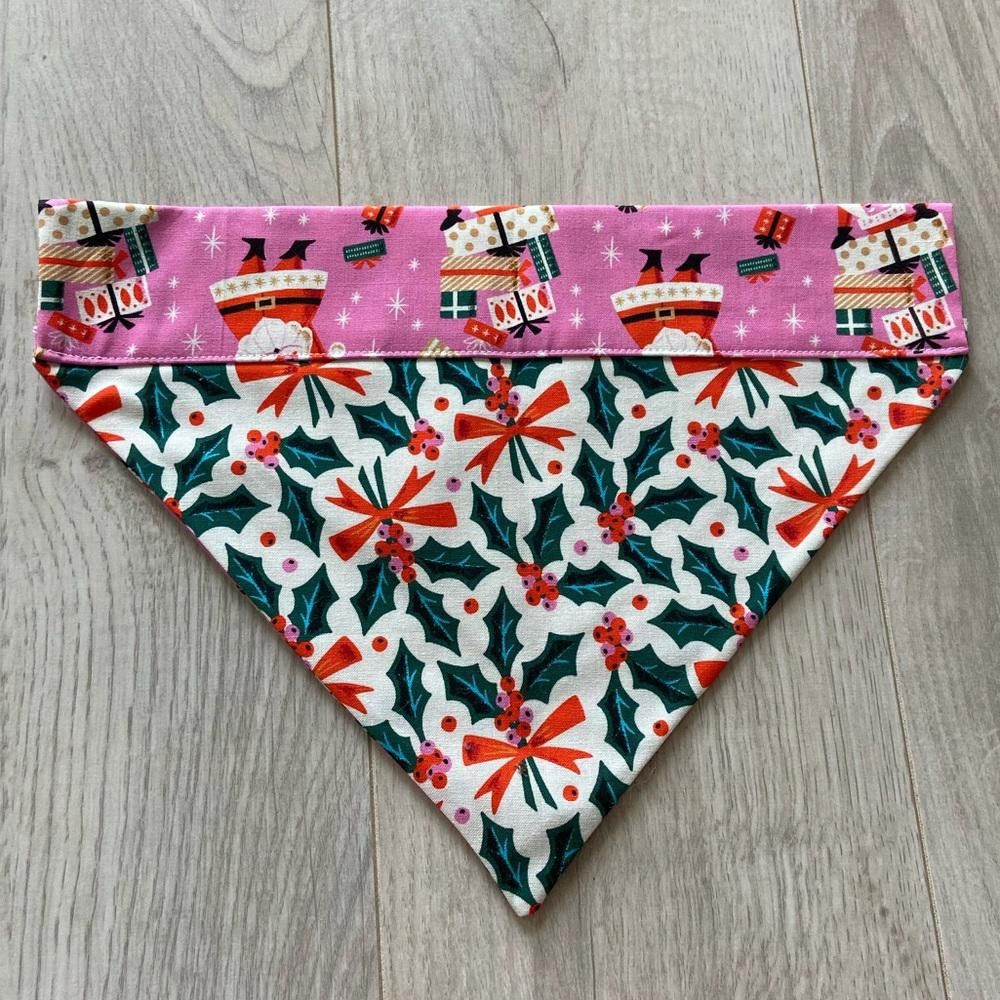 Designer 🎉HP🎉 Pink Santa Dog Bandana Size ONE SIZE - 3 Thumbnail