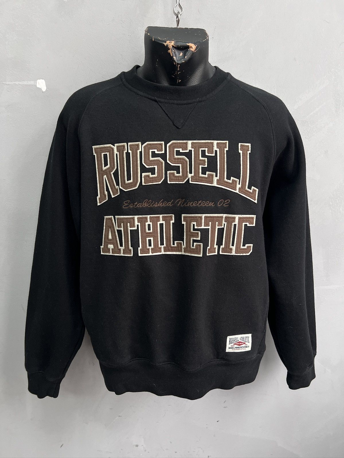 Russell Athletic Russel athletic crew neck sweatshirt y2k style retro Size US M / EU 48-50 / 2 - 1 Thumbnail