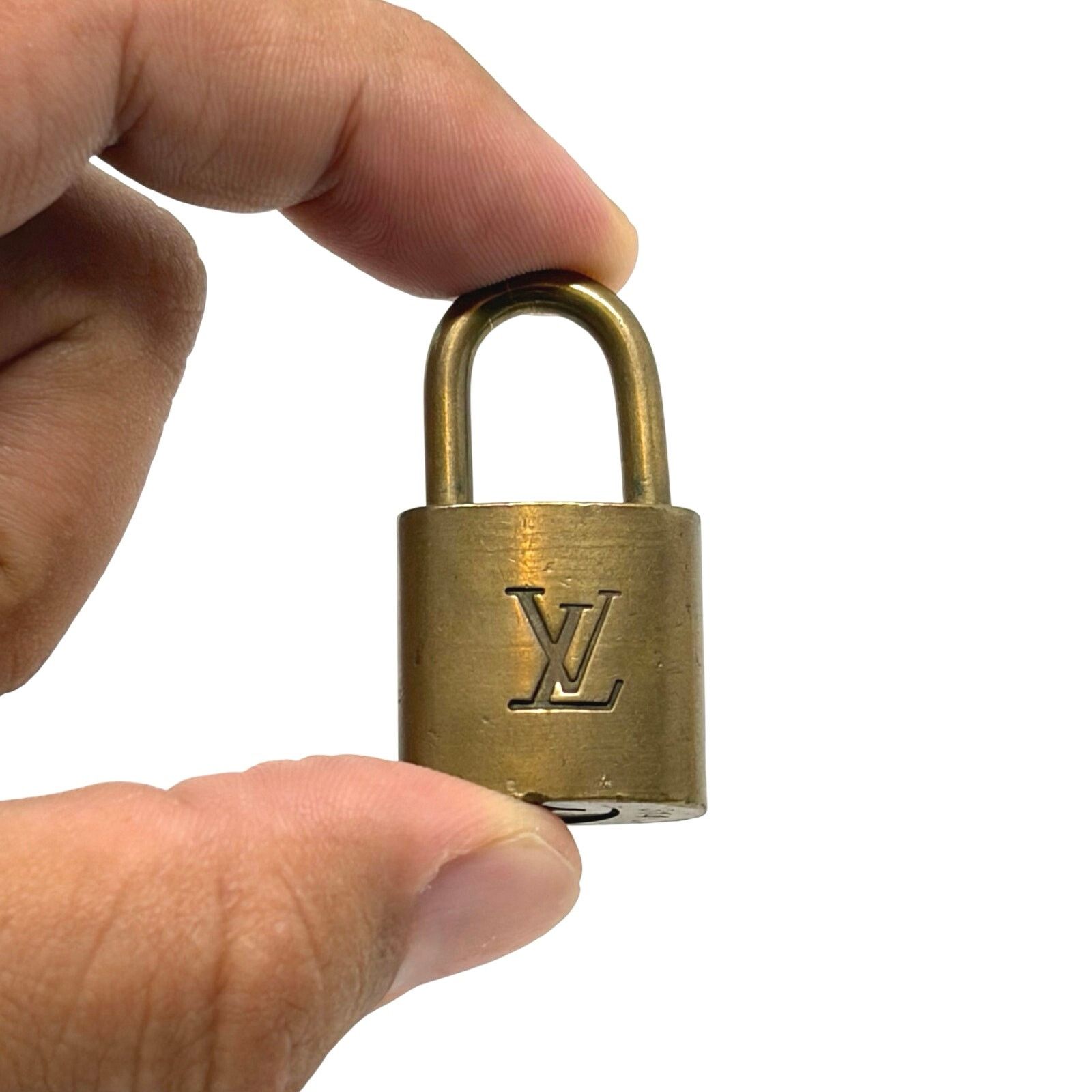 Louis Vuitton Louis Vuitton Vintage Padlock Size ONE SIZE - 2 Thumbnail
