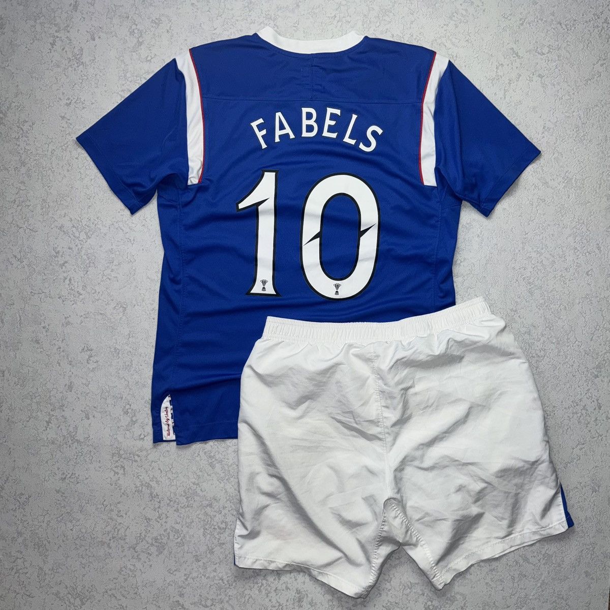 Umbro Umbro Rangers 2011/12 Home Football Kit Jersey+Shorts Size M Size US M / EU 48-50 / 2 - 4 Thumbnail