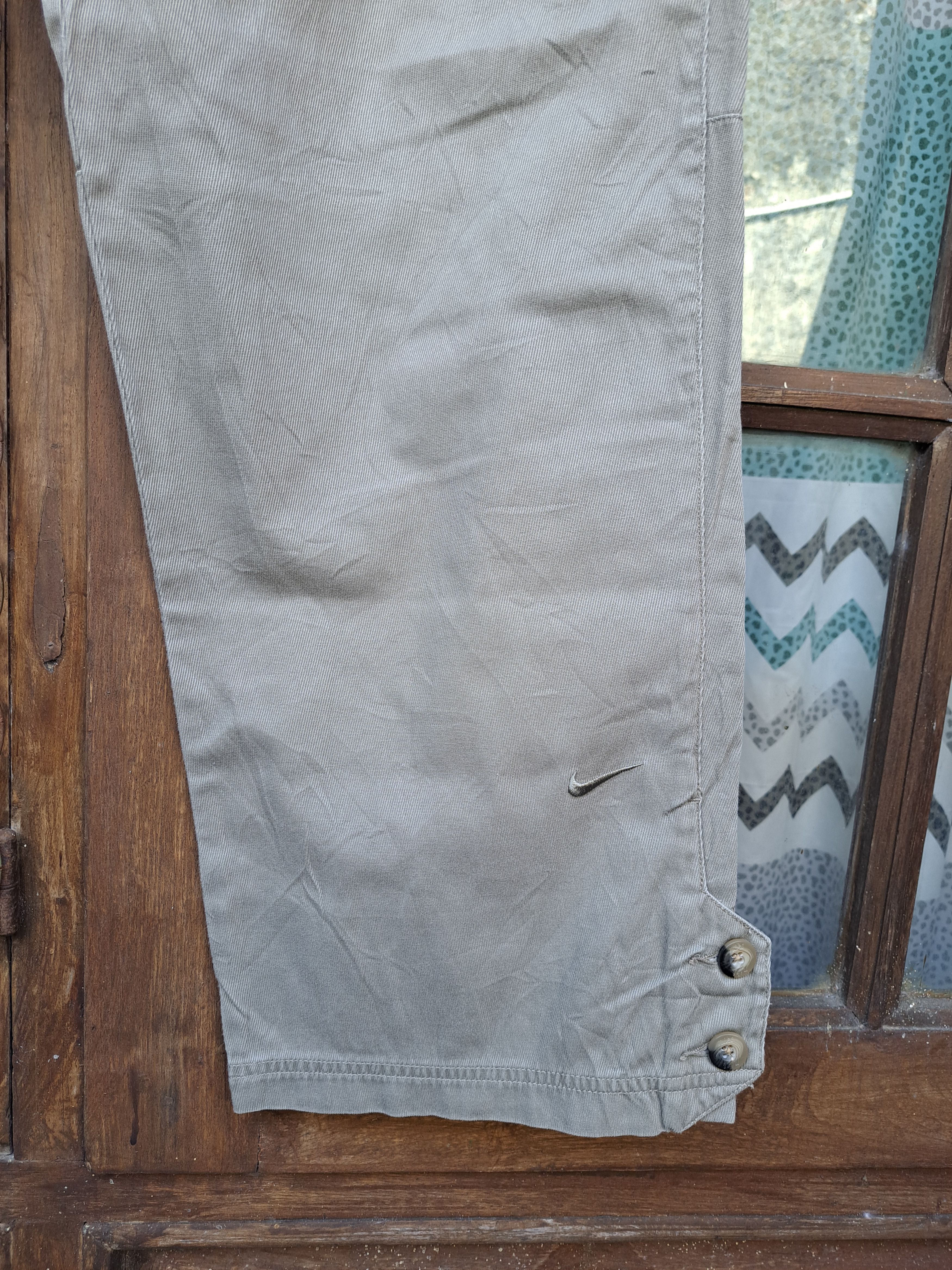 Nike Vintage Nike 2005 Silver Tag Trousers Pants Mens Medium Size US 32 / EU 48 - 3 Thumbnail
