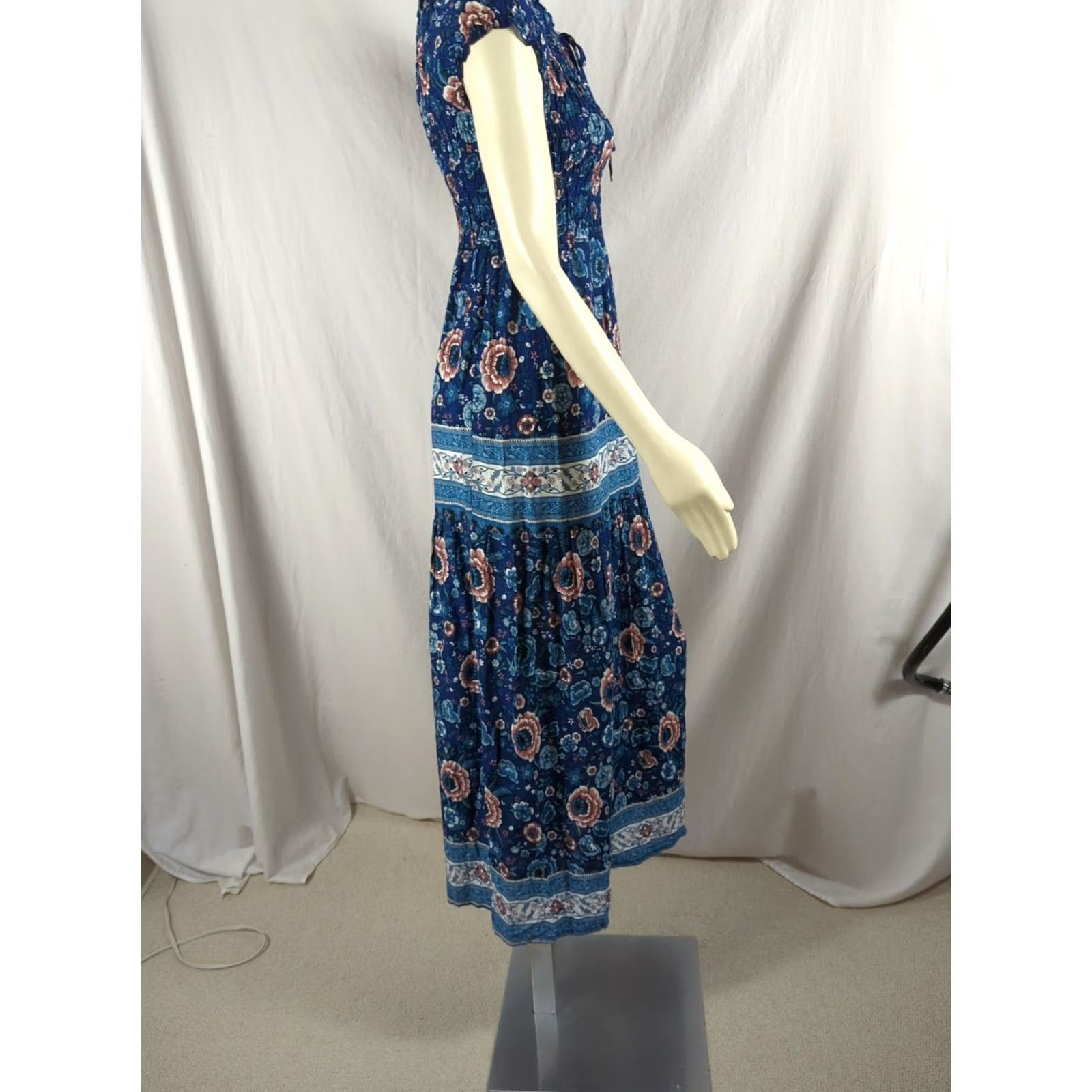 Vintage Kindred Maxi Dress S Blue Floral Smocked Puff Sleeve Square Neck Pulloverempire Waist Boho 60s 70s 80s 90s Beach Holiday Wedding Spring Summer Women Size S / US 4 / IT 40 - 7 Thumbnail