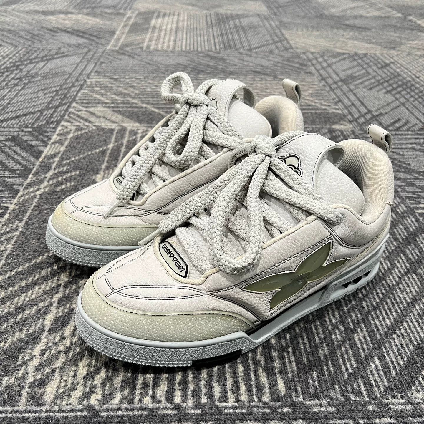 Louis Vuitton Louis Vuitton Skate Shoes Size 43 Size US 5 / EU 37 - 1 Thumbnail