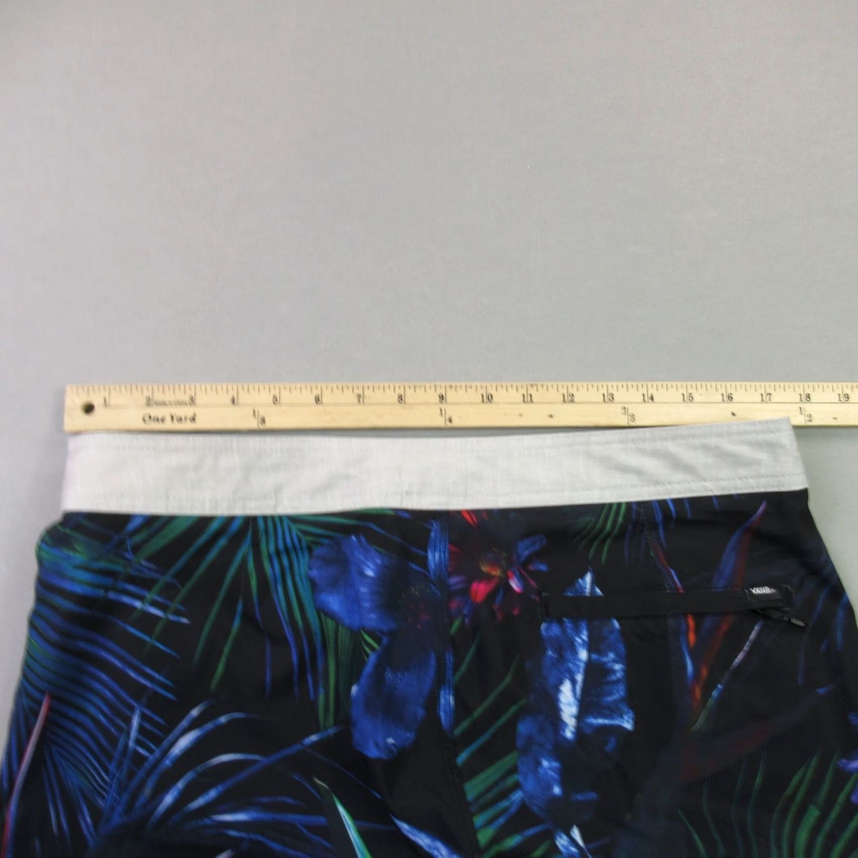Vans Vans Shorts Mens 32 Chino Regular Fit Board Outdoors Pockets Drawstring Size US 32 / EU 48 - 5 Thumbnail