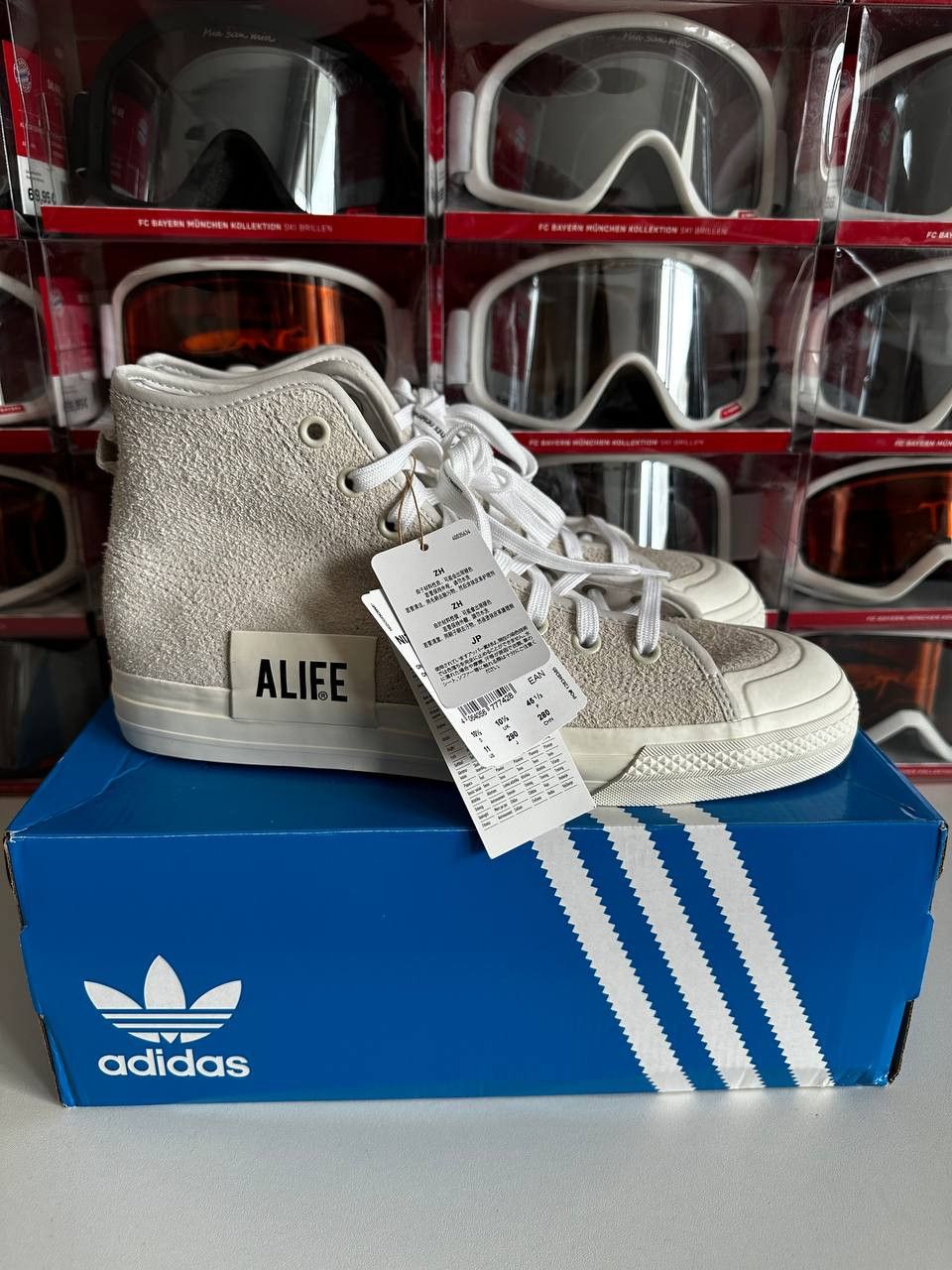 Adidas adidas Nizza Hi Size US 11.5 / EU 44-45 - 2 Thumbnail