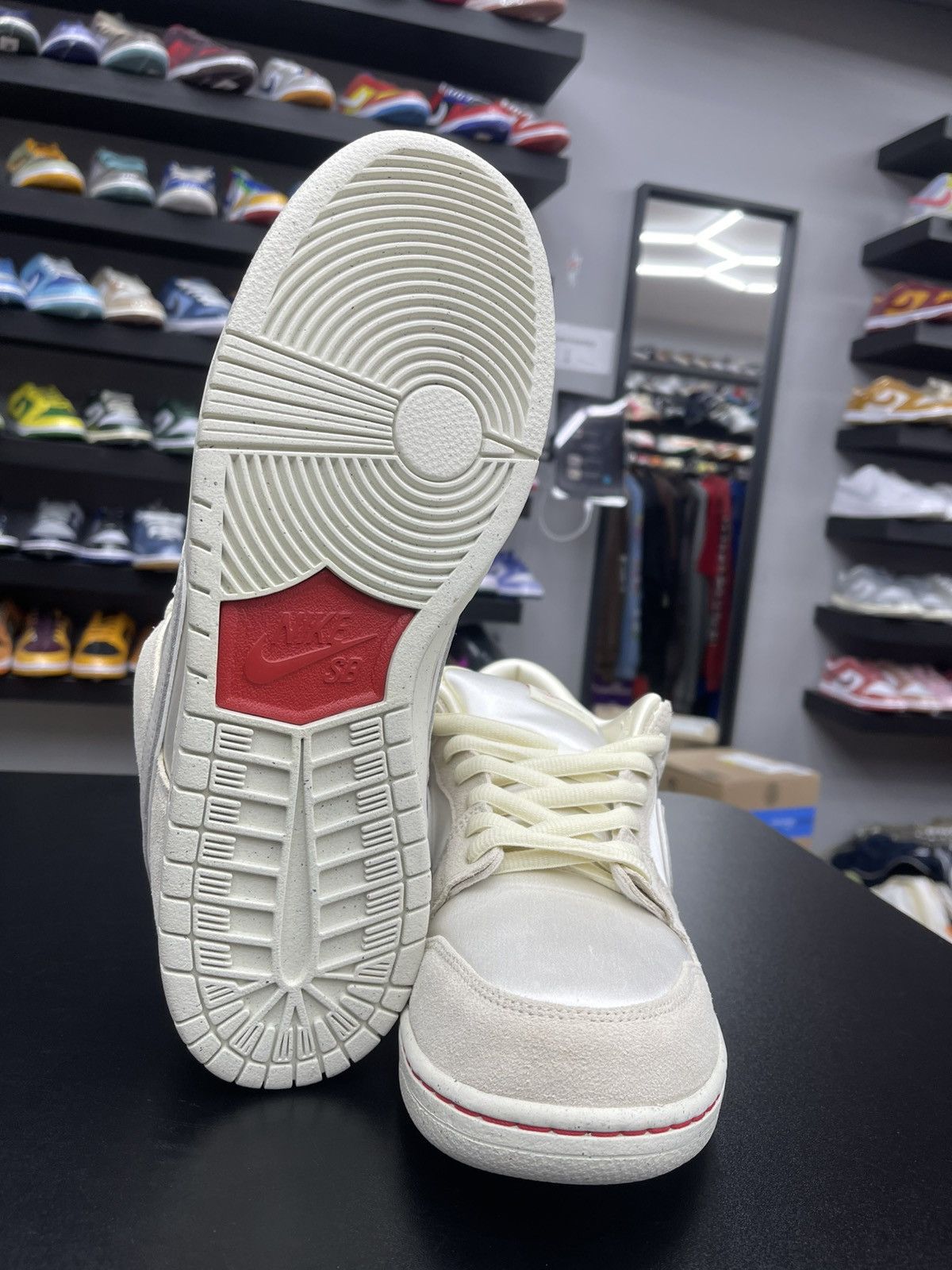 Nike Size 11.5 - Nike Dunk Low SB City Of Love Light Bone Size US 11.5 / EU 44-45 - 10 Thumbnail