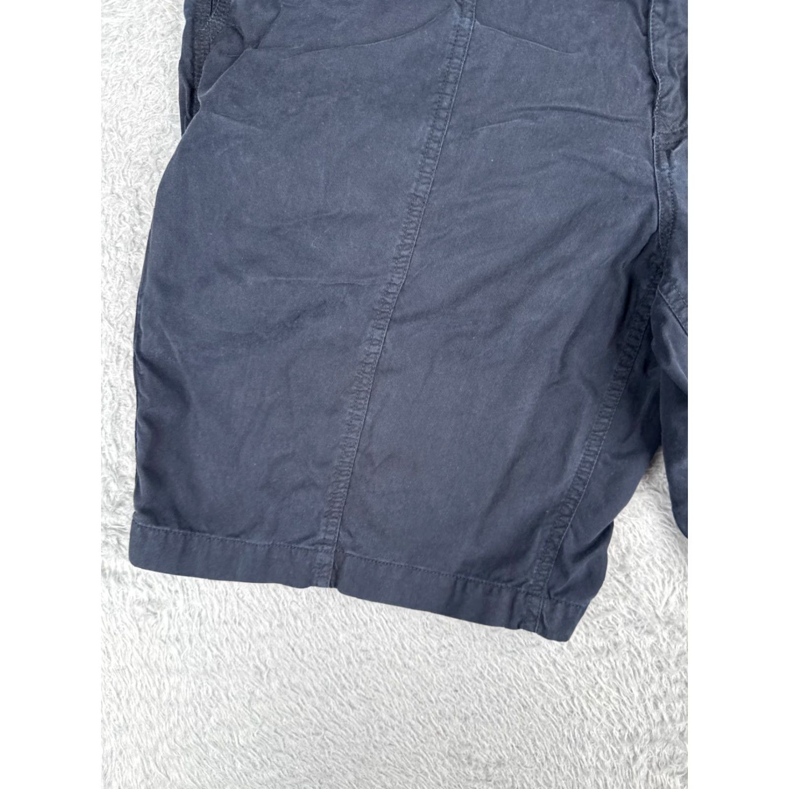 Tommy Bahama Tommy Bahama Shorts Men 33 Blue Chino Tencel Cotton Blend Expandable Waist 33x10 Size US 33 - 3 Thumbnail