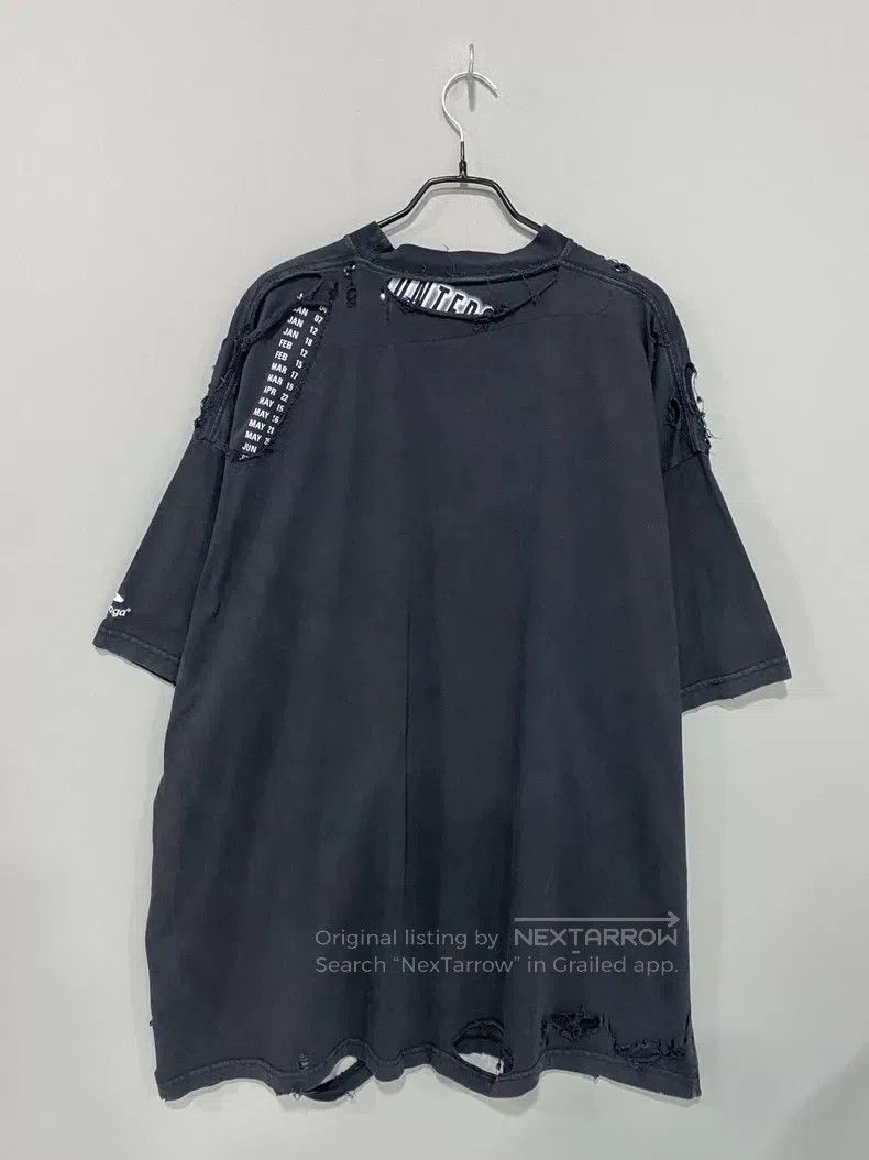Balenciaga Balenciaga Destroyed Short Sleeve Size US XL / EU 56 / 4 - 2 Thumbnail