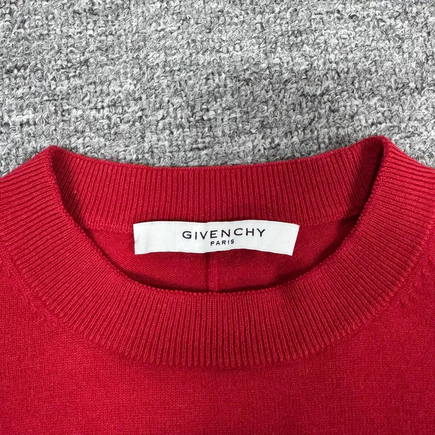 Givenchy Givenchy colorblocked wool sweater M 99 new Size US M / EU 48-50 / 2 - 5 Thumbnail
