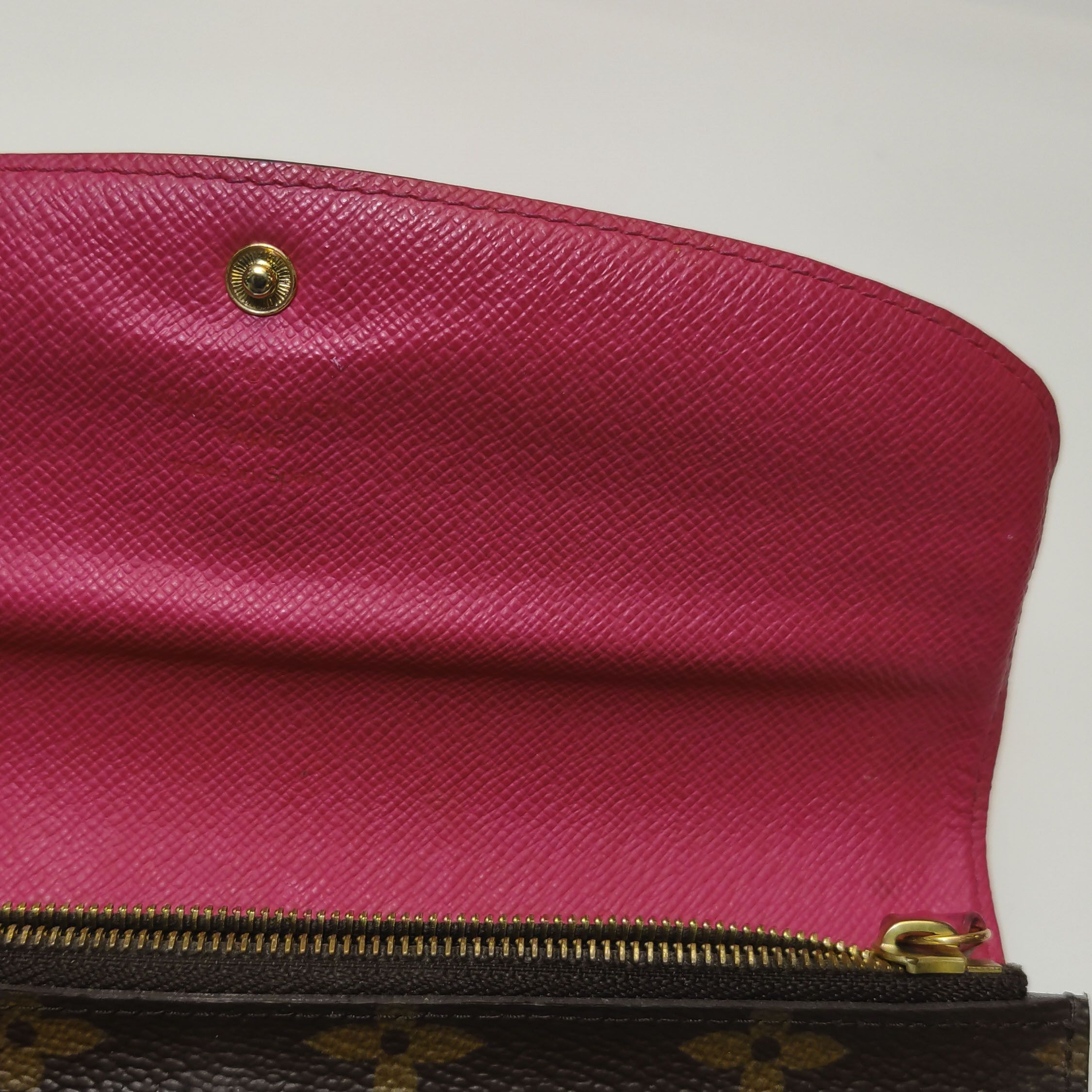 Louis Vuitton Louis Vuitton (LV) Emilie leather Monogram print snap walle Size ONE SIZE - 8 Thumbnail