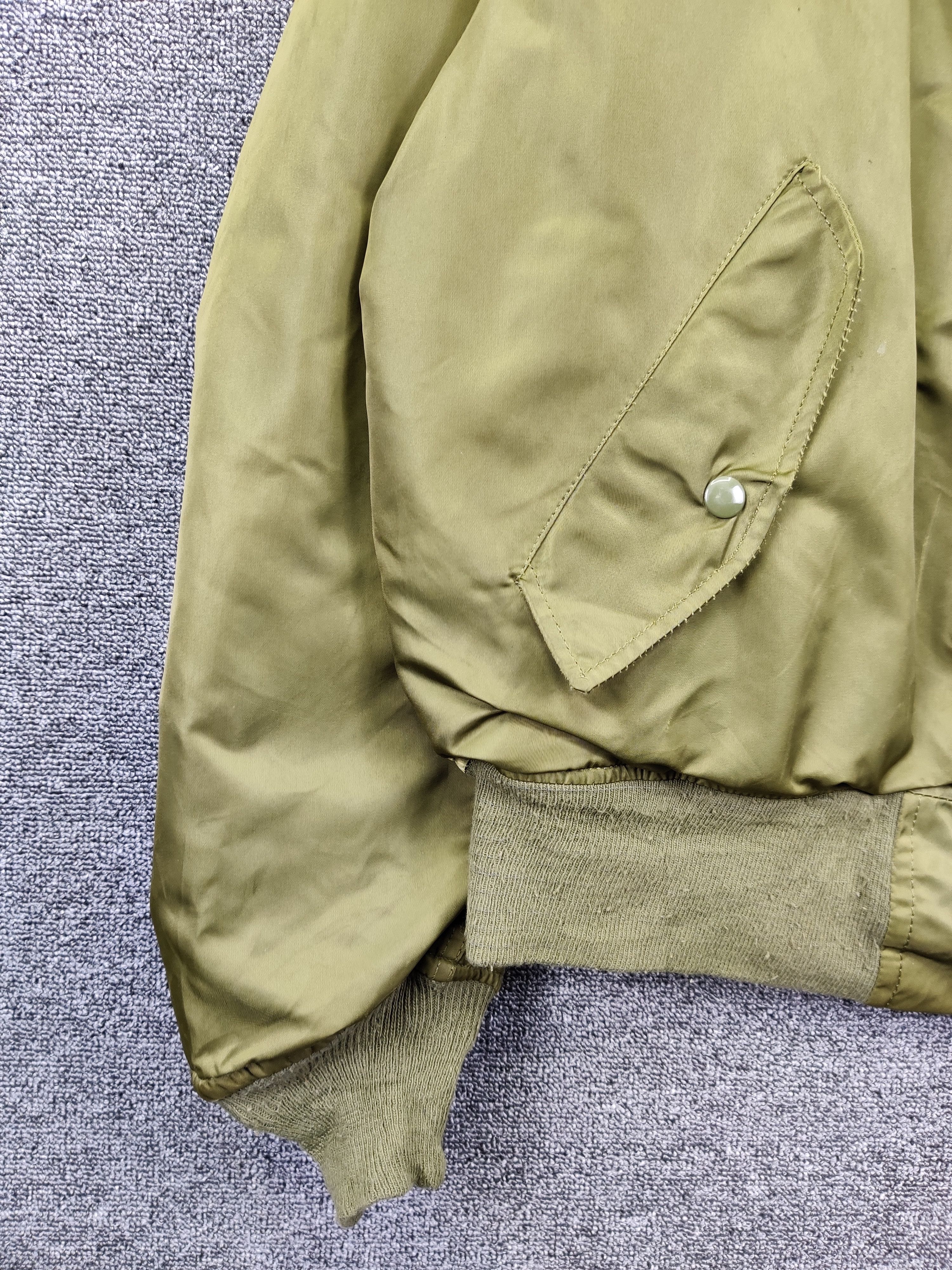 Alpha Industries Vintage 90s Alpha Industries Ma-1 Flight Bomber Jacket Size US L / EU 52-54 / 3 - 4 Thumbnail