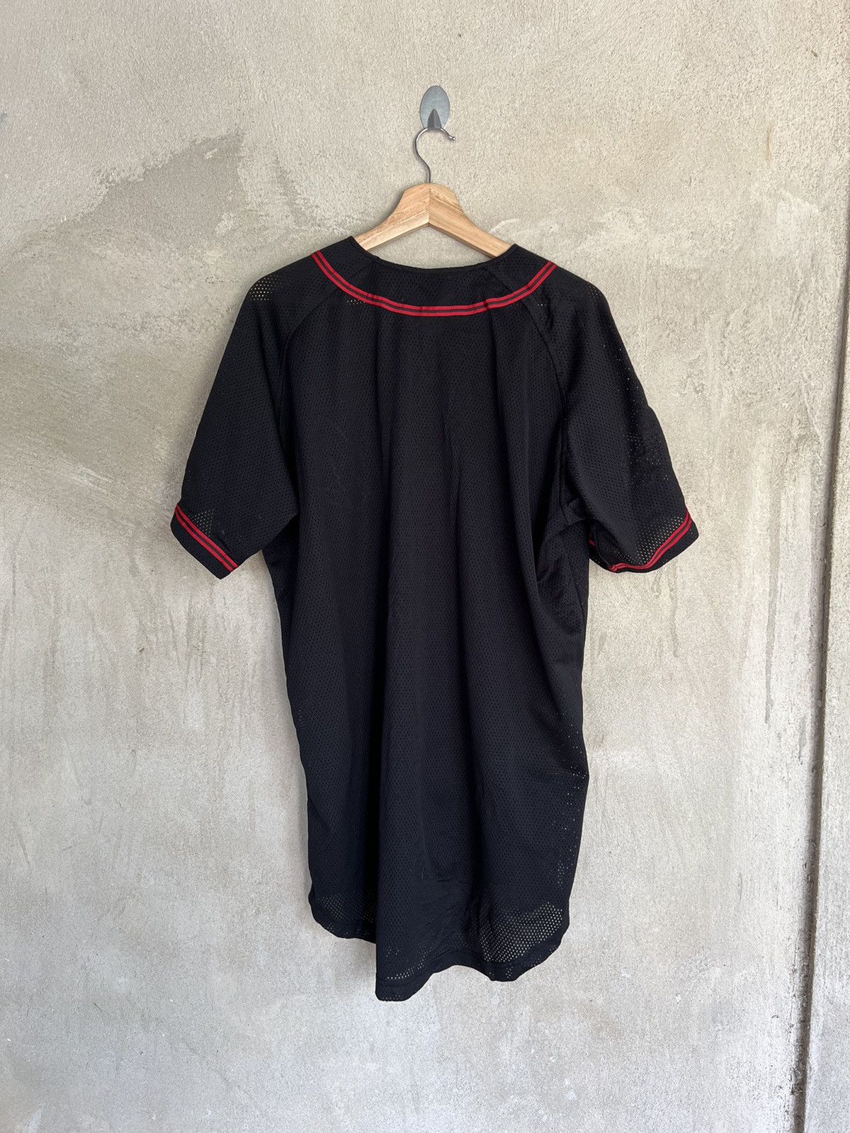 Japanese Brand Vintage Marines Chiba Lotte Jersey Shirt Size US L / EU 52-54 / 3 - 6 Thumbnail