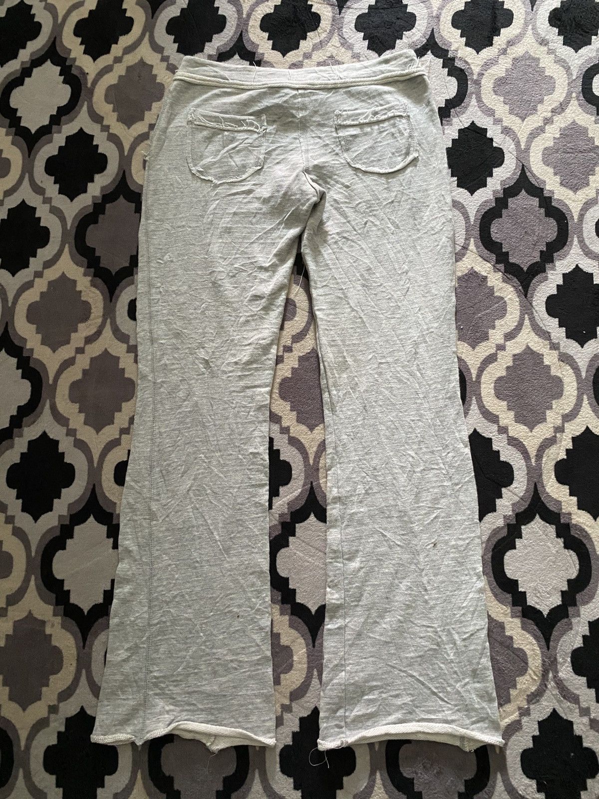 Abercrombie & Fitch Abercrombie distressed flared sweatpants lgb style Size US 28 / EU 44 - 2 Thumbnail