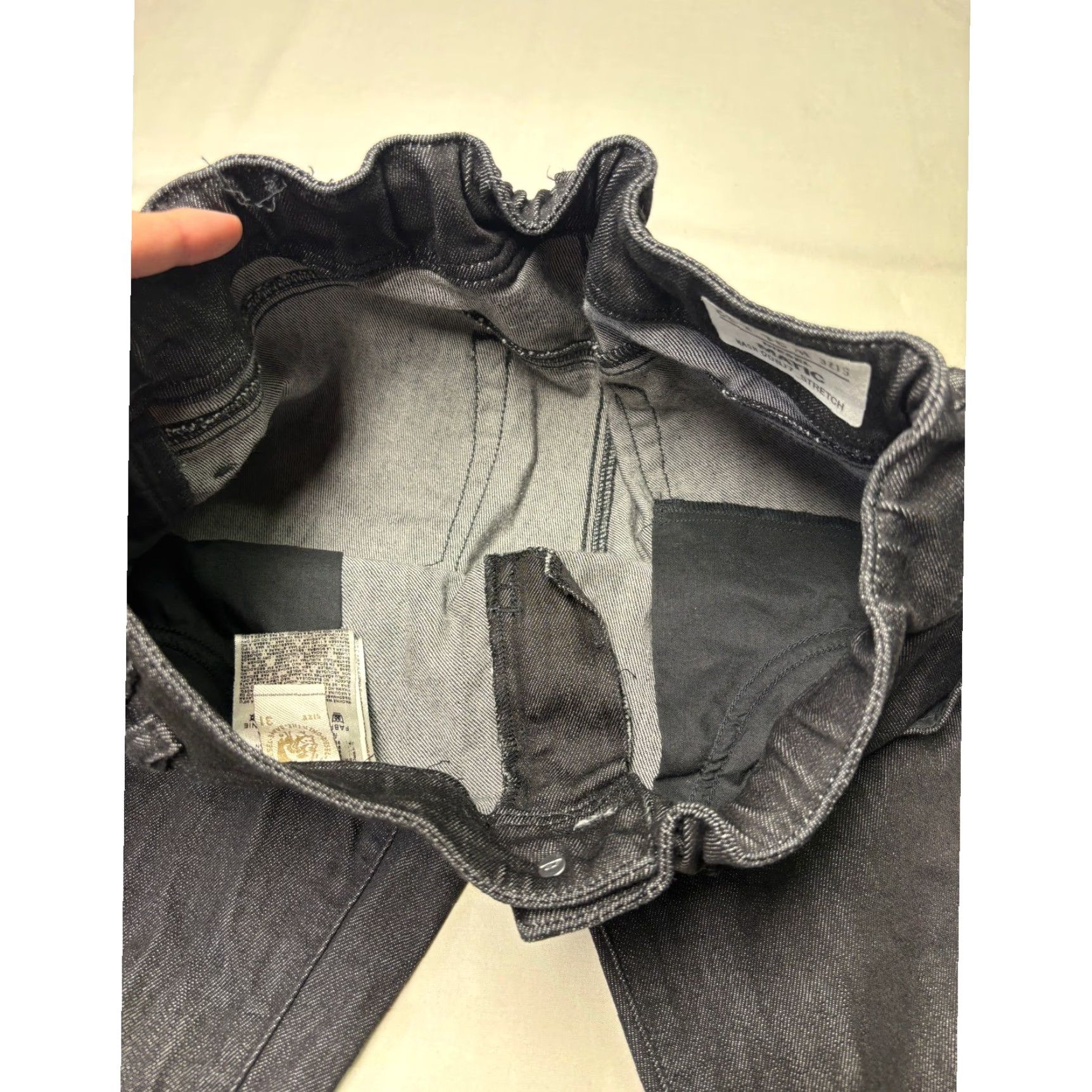Diesel Diesel Matic Jeans Slim Straight Dark Wash Mens 31x30 Denim Stretch 5-Pocket Studded Logo Punk Modern Fit Men Size US 31 - 5 Thumbnail