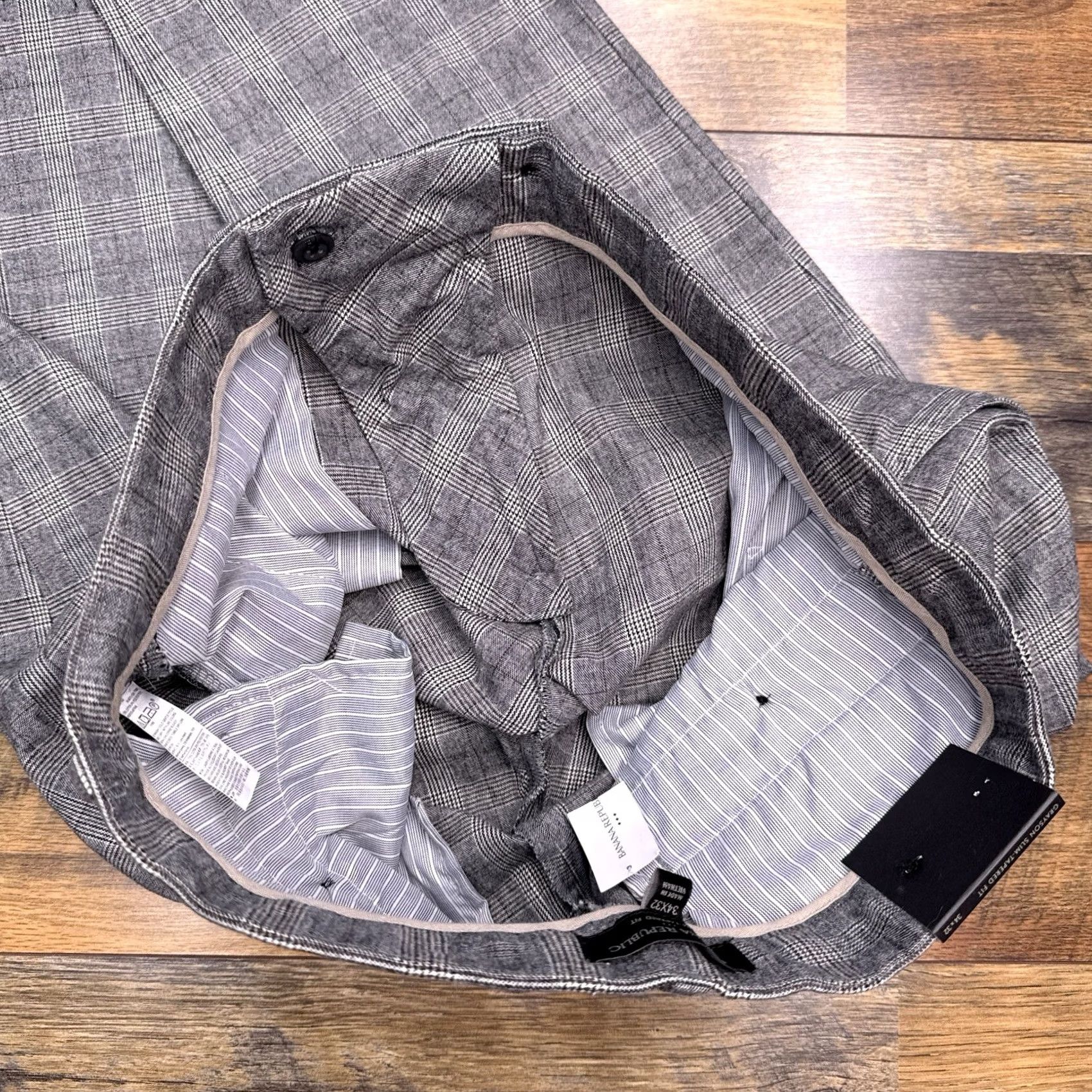 Banana Republic Banana Republic Grayson Pants Mens 34x32 Gray Plaid Slim Tapered Fit New Size US 34 / EU 50 - 7 Thumbnail