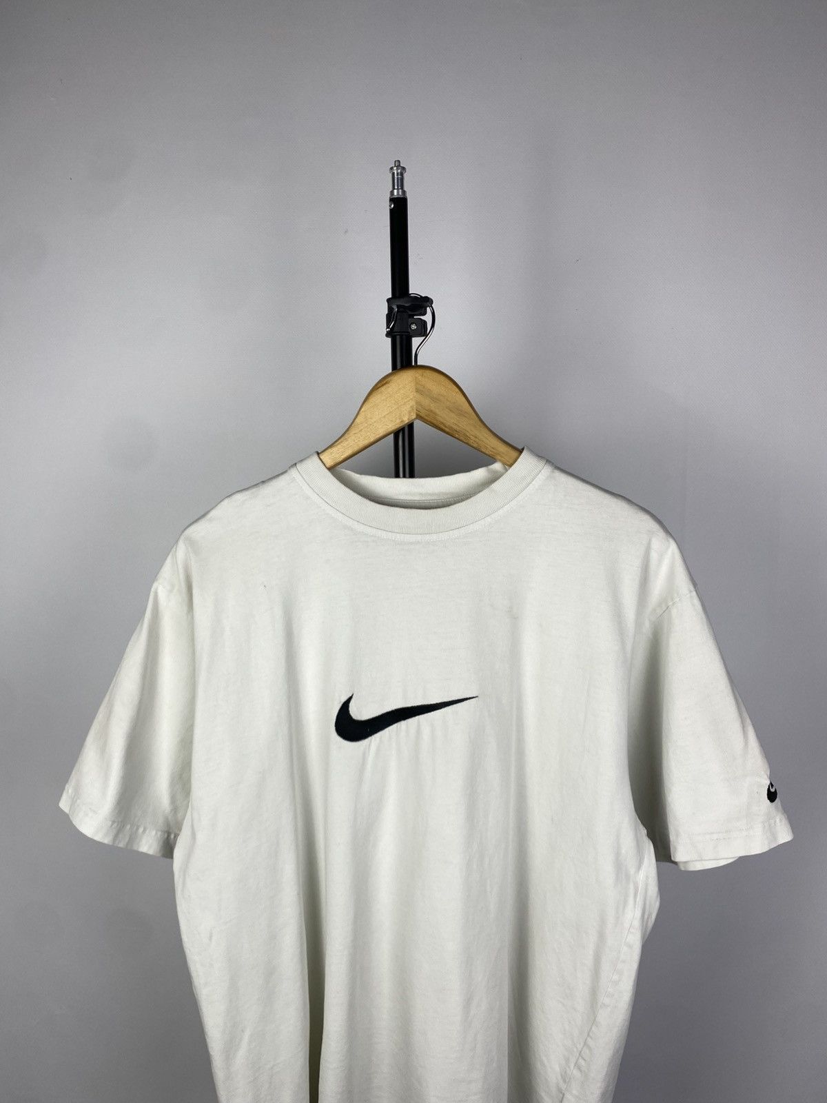 Nike × Vintage 90s Nike Swoosh Vintage Y2K Retro Tn Tee T-Shirt Size US L / EU 52-54 / 3 - 2 Thumbnail