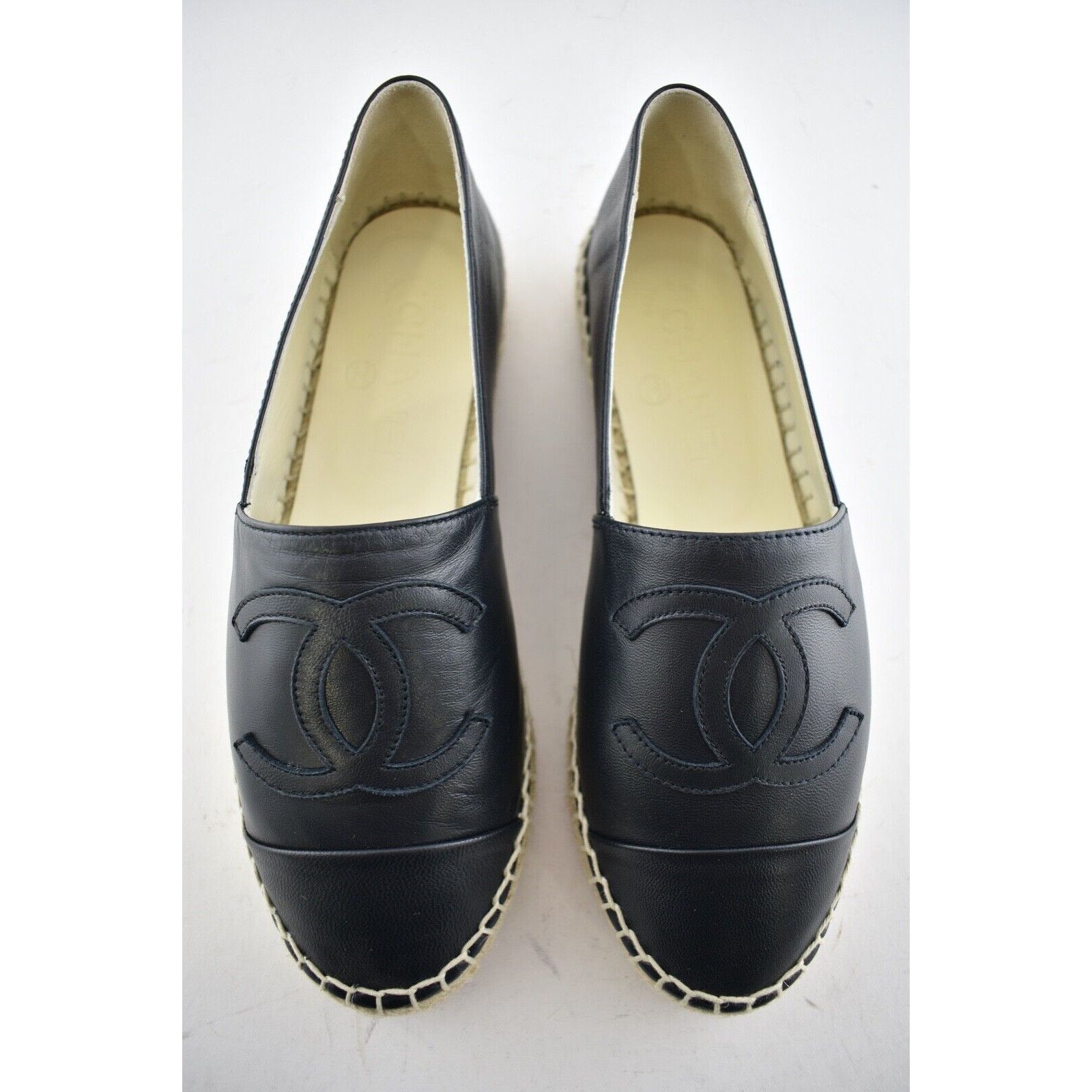 Chanel 18A Lambskin Leather CC Logo Espadrille Ballet Flat 35 Size US 5 / IT 35 - 8 Thumbnail