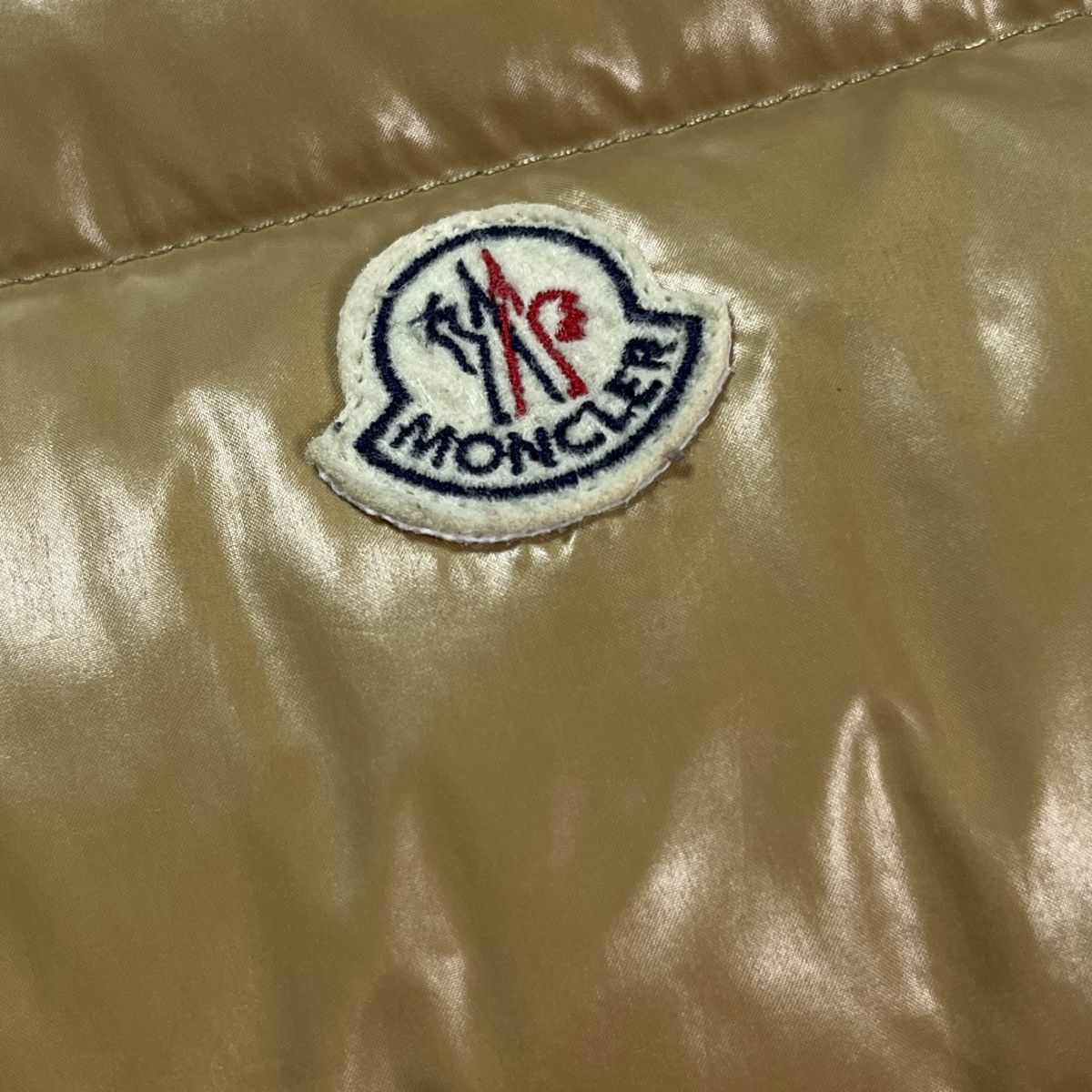 Moncler Moncler vintage down vest gilet beige Size US S / EU 44-46 / 1 - 3 Thumbnail