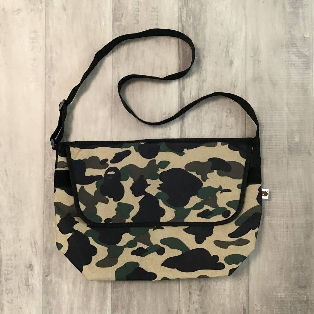 Bape Mook Exclusive Messenger Bag 1St Camo Yellow, Men's