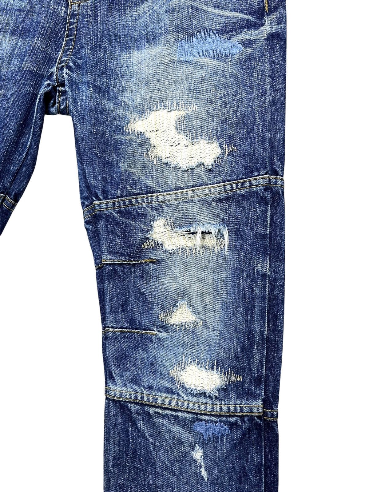 Vintage FYE🔥Vintage RED PEPPER Punk Angel Wings Big Spell-out Jeans Size 31" - 8 Thumbnail