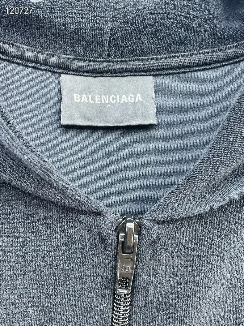 Balenciaga Balenciaga Crown Rhinestone Long Sleeve Hoodie Size XS / US 0-2 / IT 36-38 - 6 Thumbnail