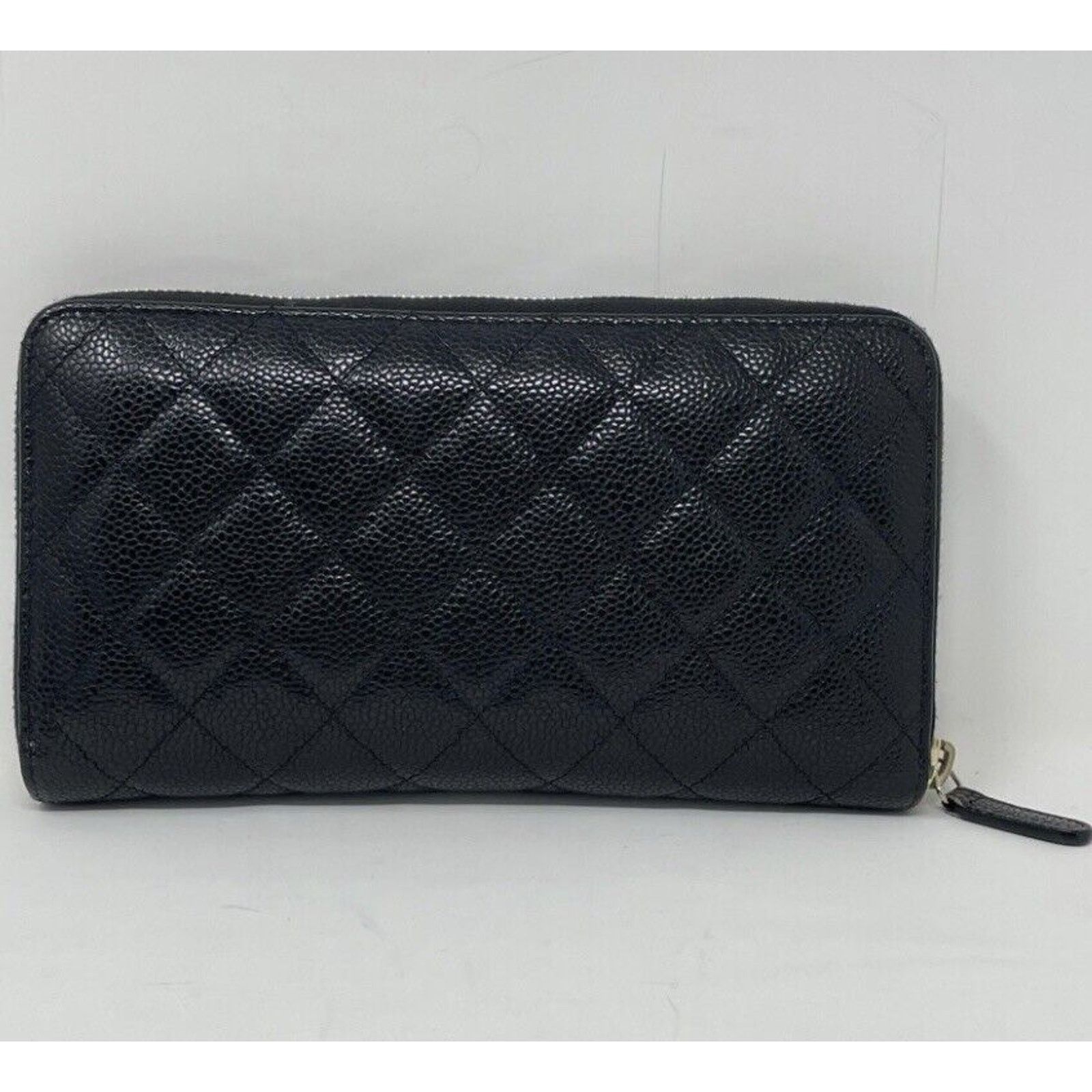 Chanel Authentic chanel quilted caviar zip wallet Size ONE SIZE - 9 Thumbnail