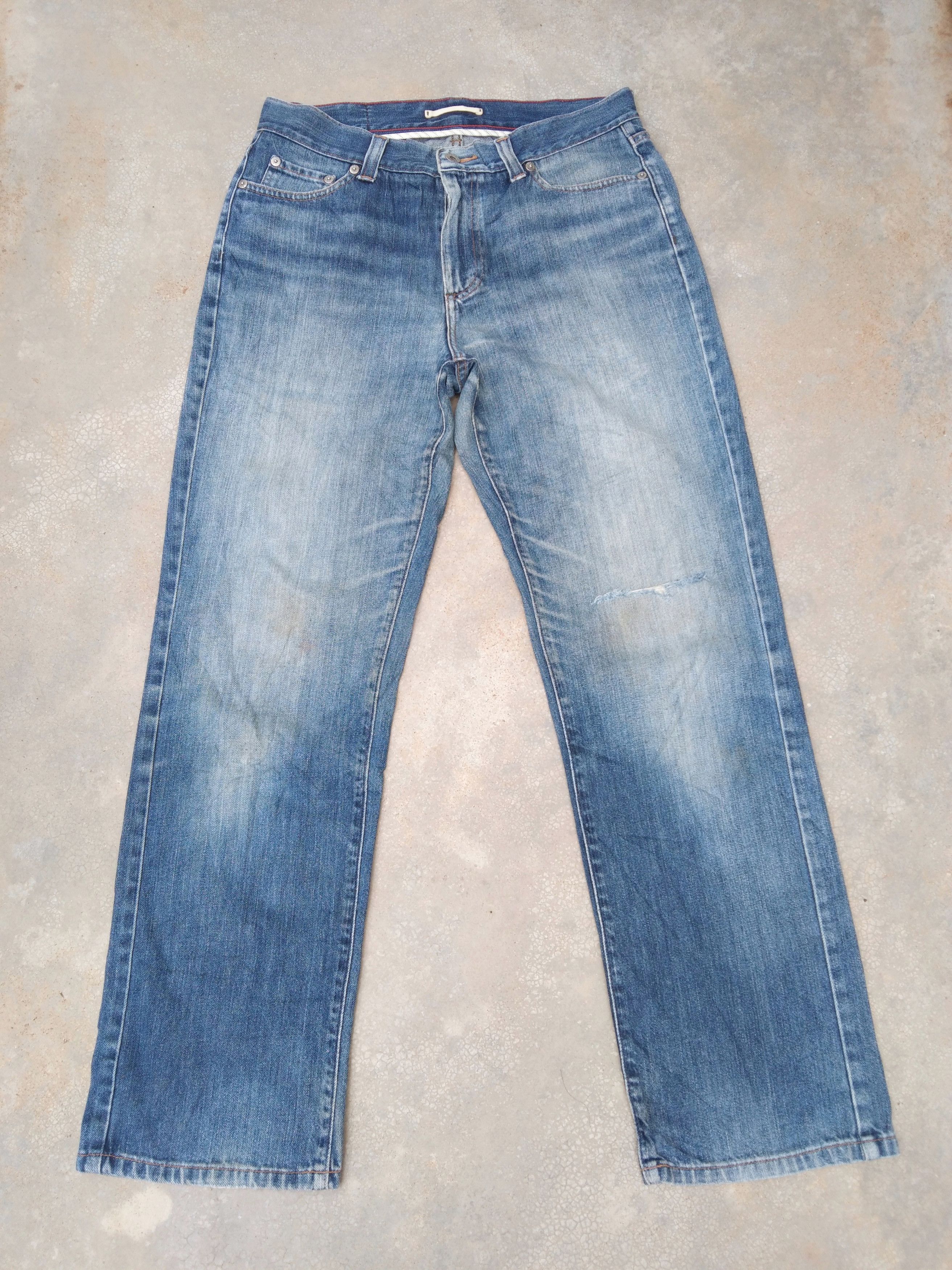 L.L. Bean Vintage L.L. Bean Straight Faded Blue Distressed Jeans 31x30 Size US 31 - 1 Thumbnail