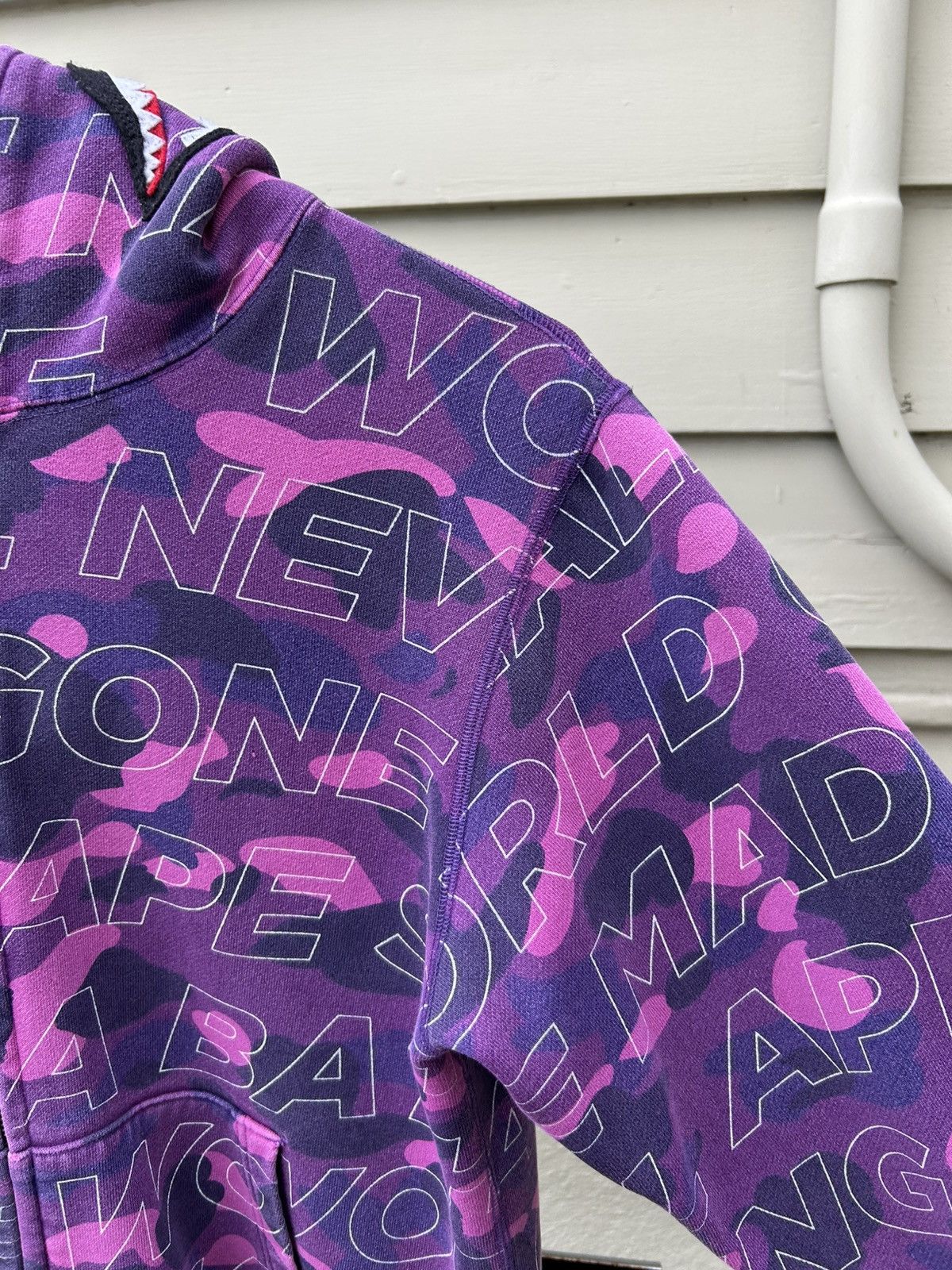Bape Bape shark hoodie wgm all over purple Size US M / EU 48-50 / 2 - 6 Thumbnail