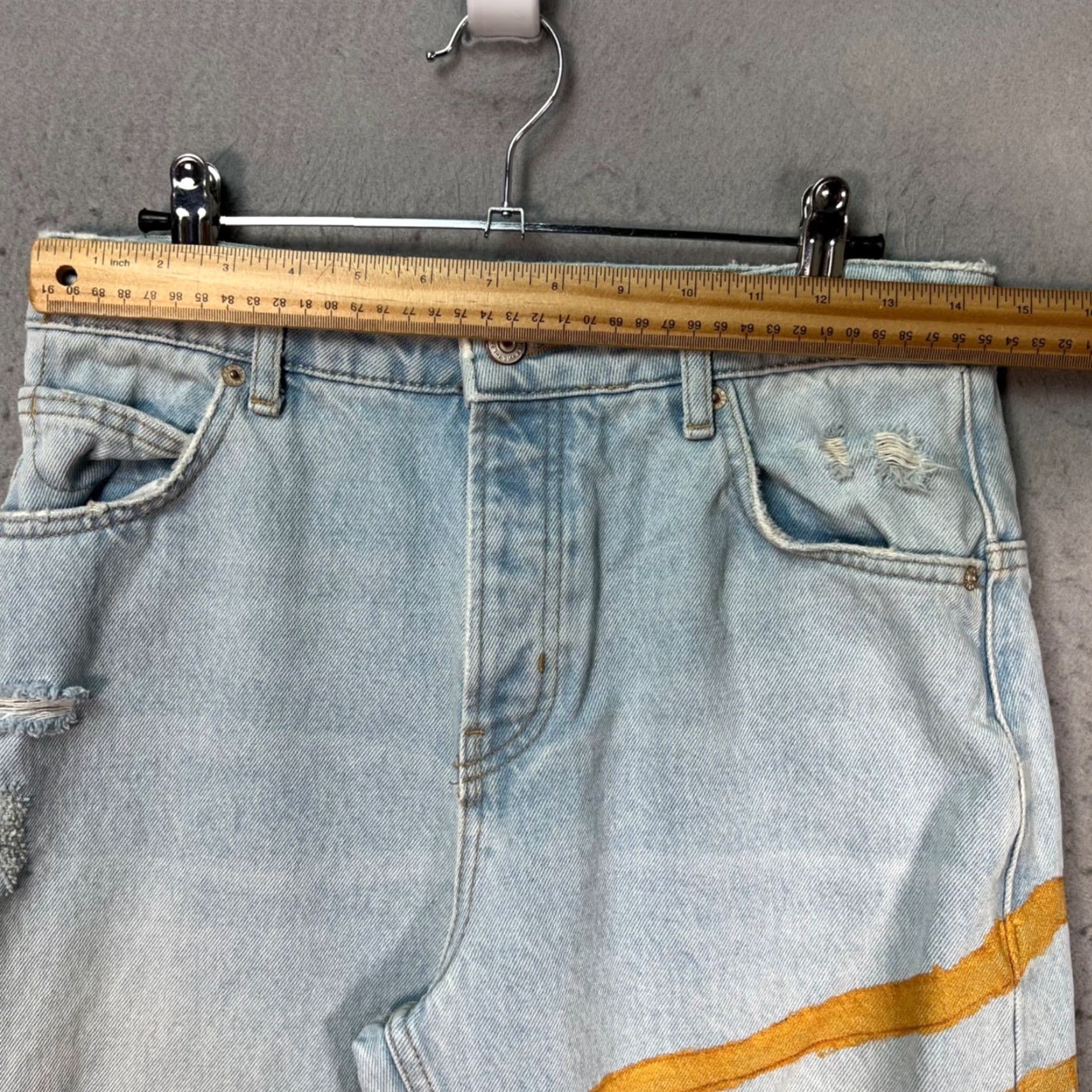 Vintage We The Free Distressed Light Wash Jeans w Yellow Stripe Accent Womens Size 26 Size 26" / US 2 / IT 38 - 5 Thumbnail