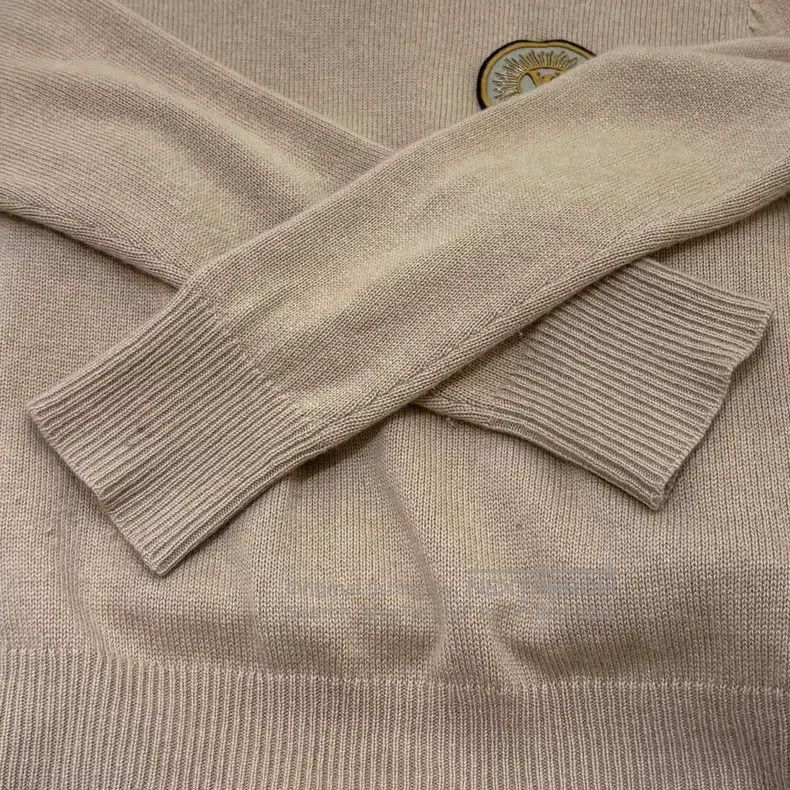 Louis Vuitton Louis Vuitton Embroidered cashmere badge sweater Size US XS / EU 42 / 0 - 6 Thumbnail