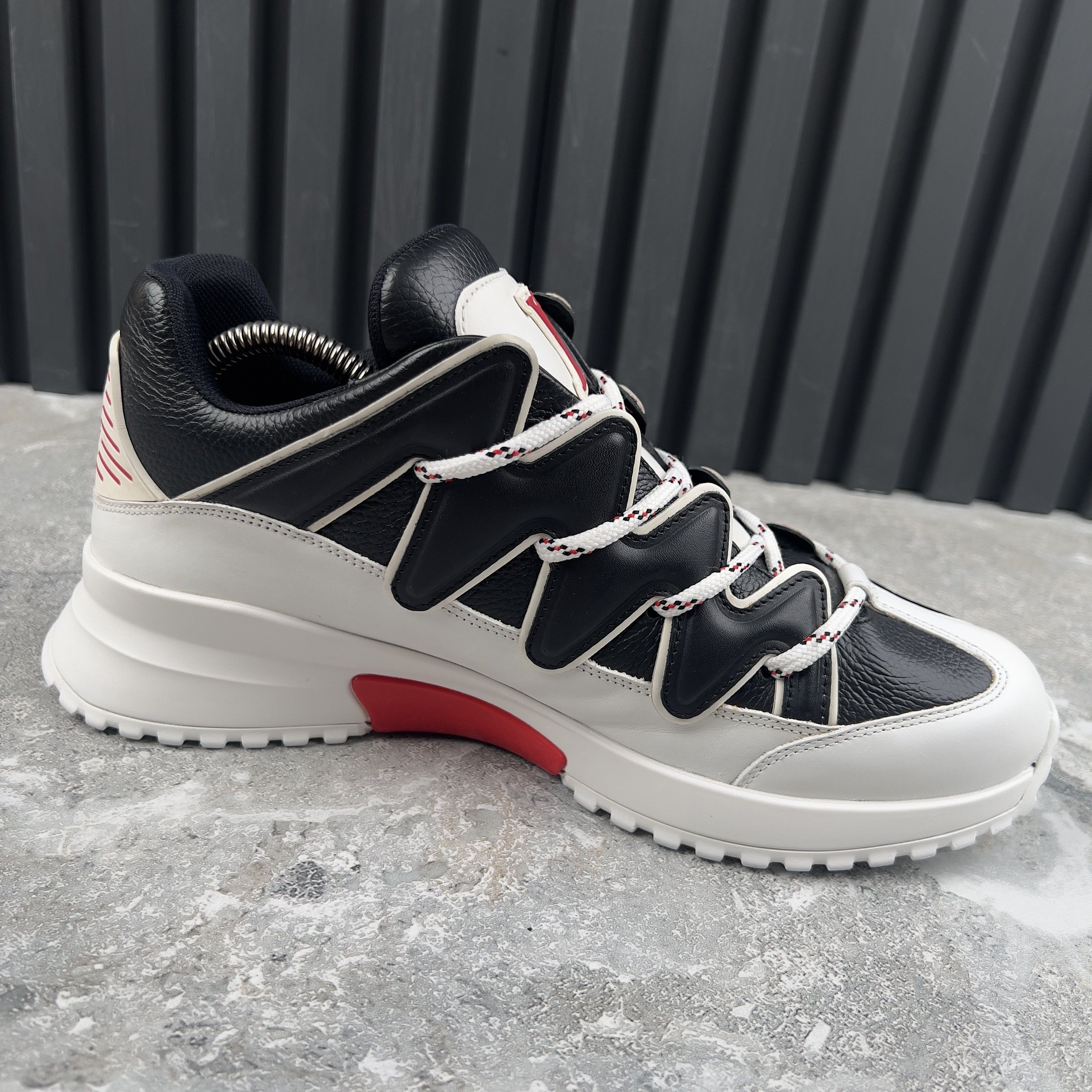 Louis Vuitton Zig Zag Logo Sneaker White Black Leather Size US 8 / EU 41 - 6 Thumbnail