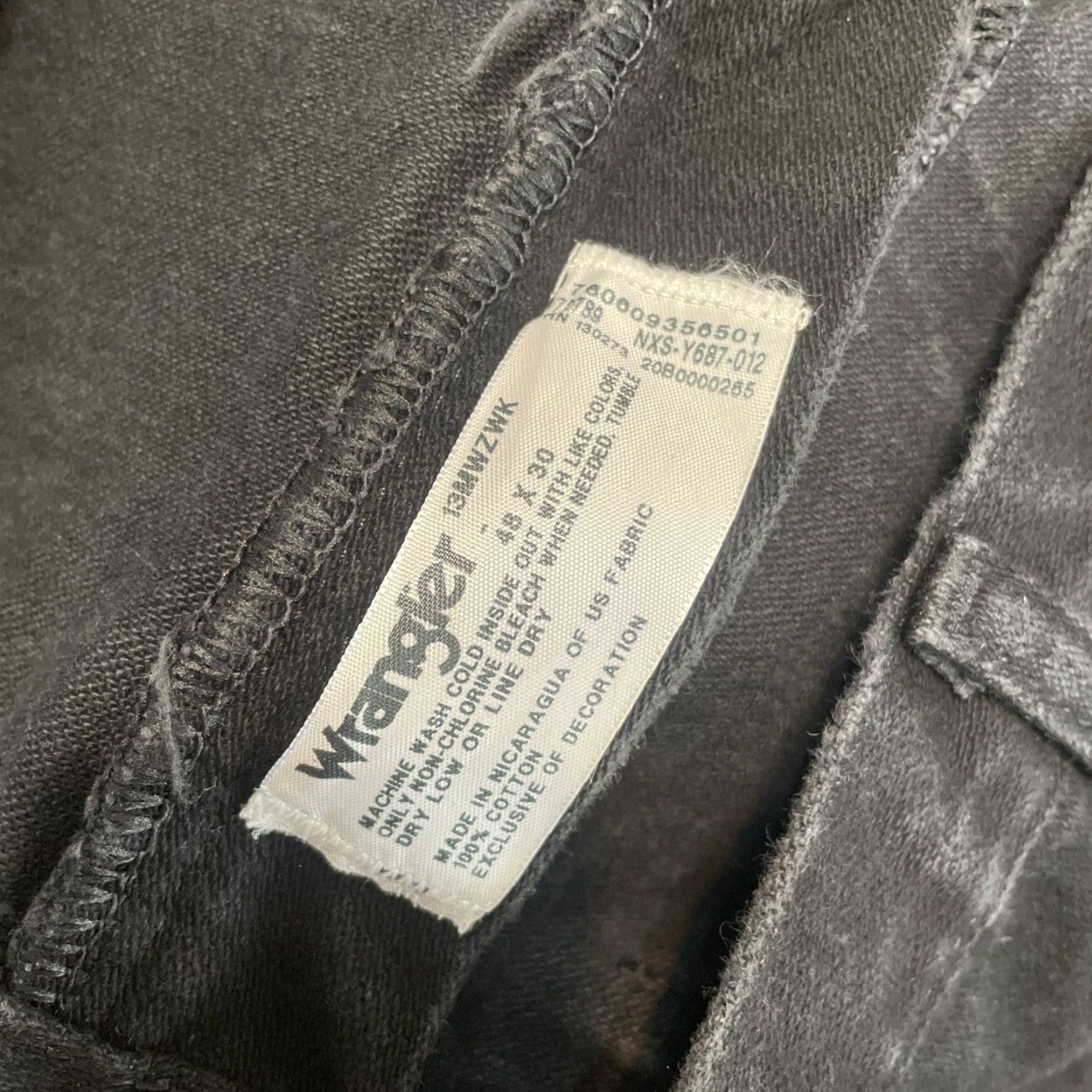 Wrangler WRANGLER Men's Regular Fit Straight Leg Faded Black Denim Jeans - Size 40x30 Size US 40 / EU 56 - 2 Thumbnail