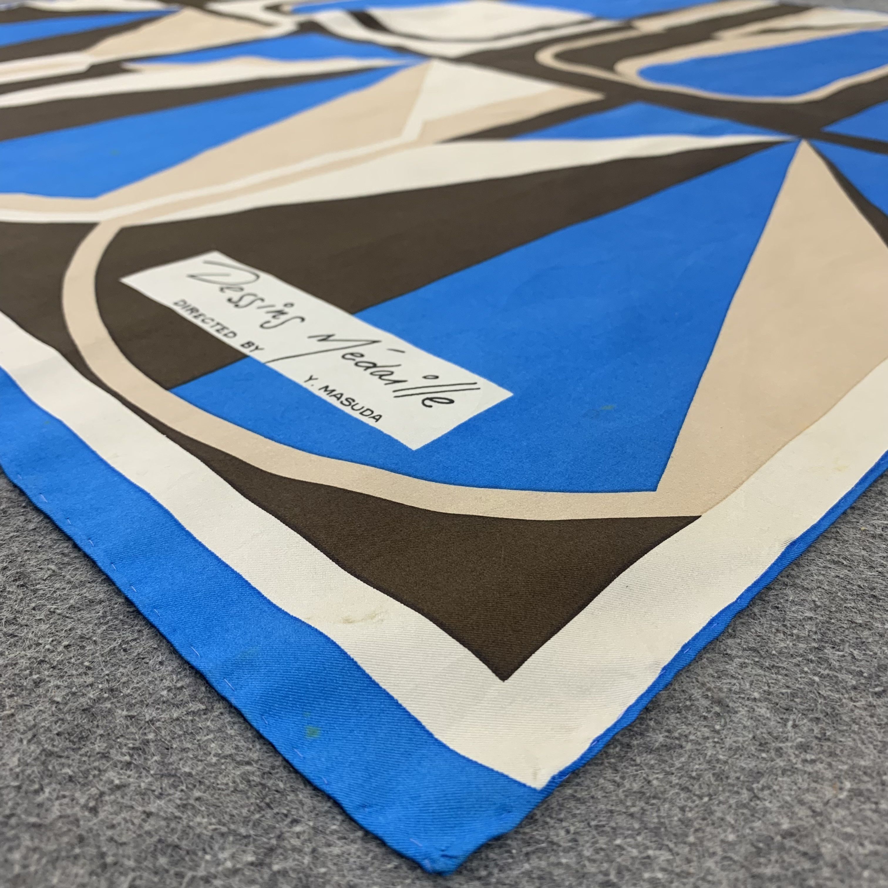 Japanese Brand Dessins Medaille by Y.Masuda Silk Scarf Square A5629 Size ONE SIZE - 3 Thumbnail