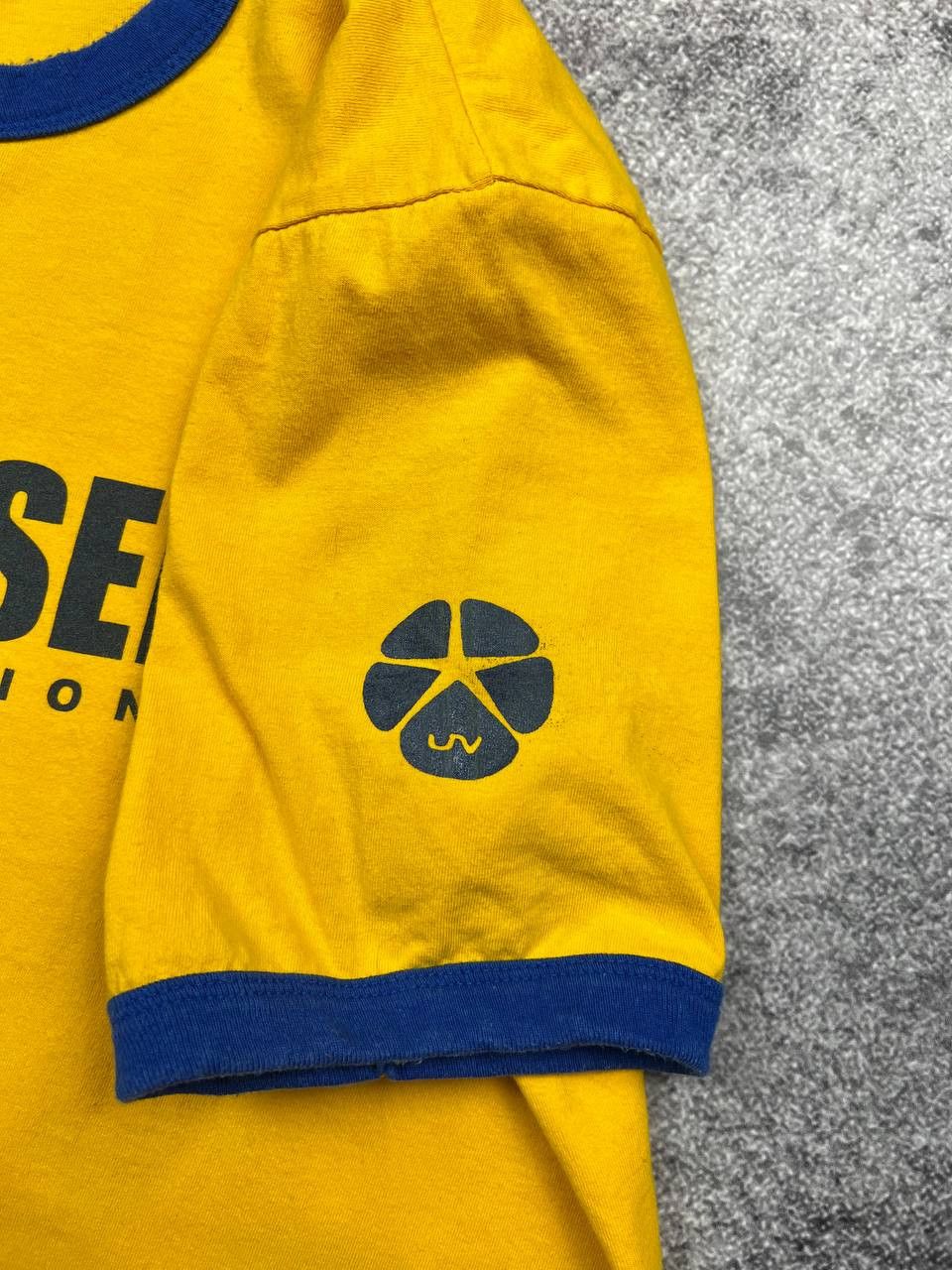 Diesel Vintage Diesel Japanese 90S Big Logo Streetwear Size US L / EU 52-54 / 3 - 6 Thumbnail